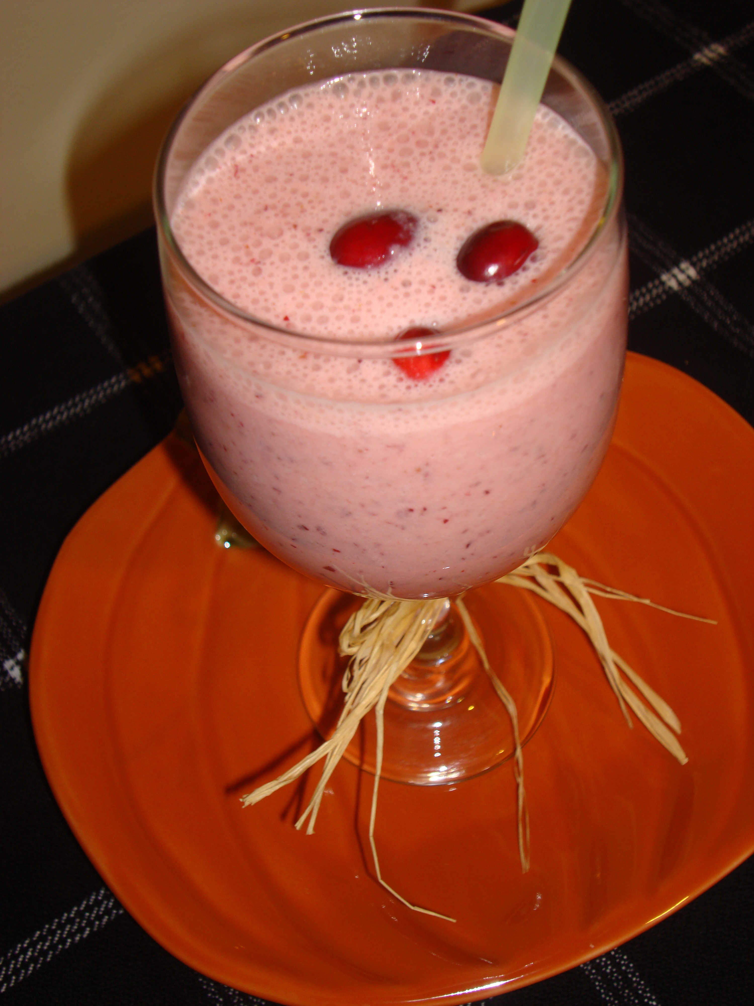 Cranberry Banana Pecan Smoothie