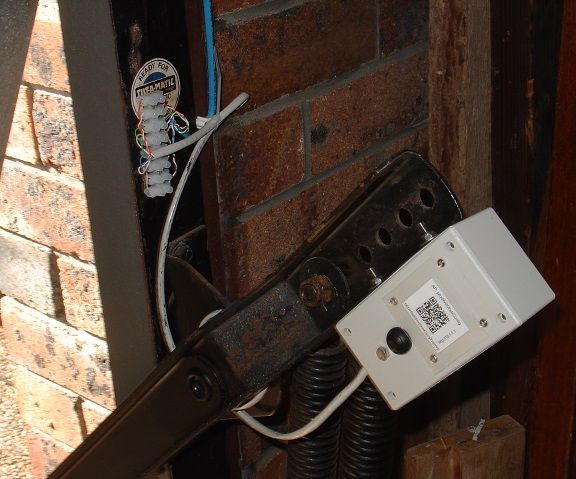 Garage Door Opener With Position - ESP2866