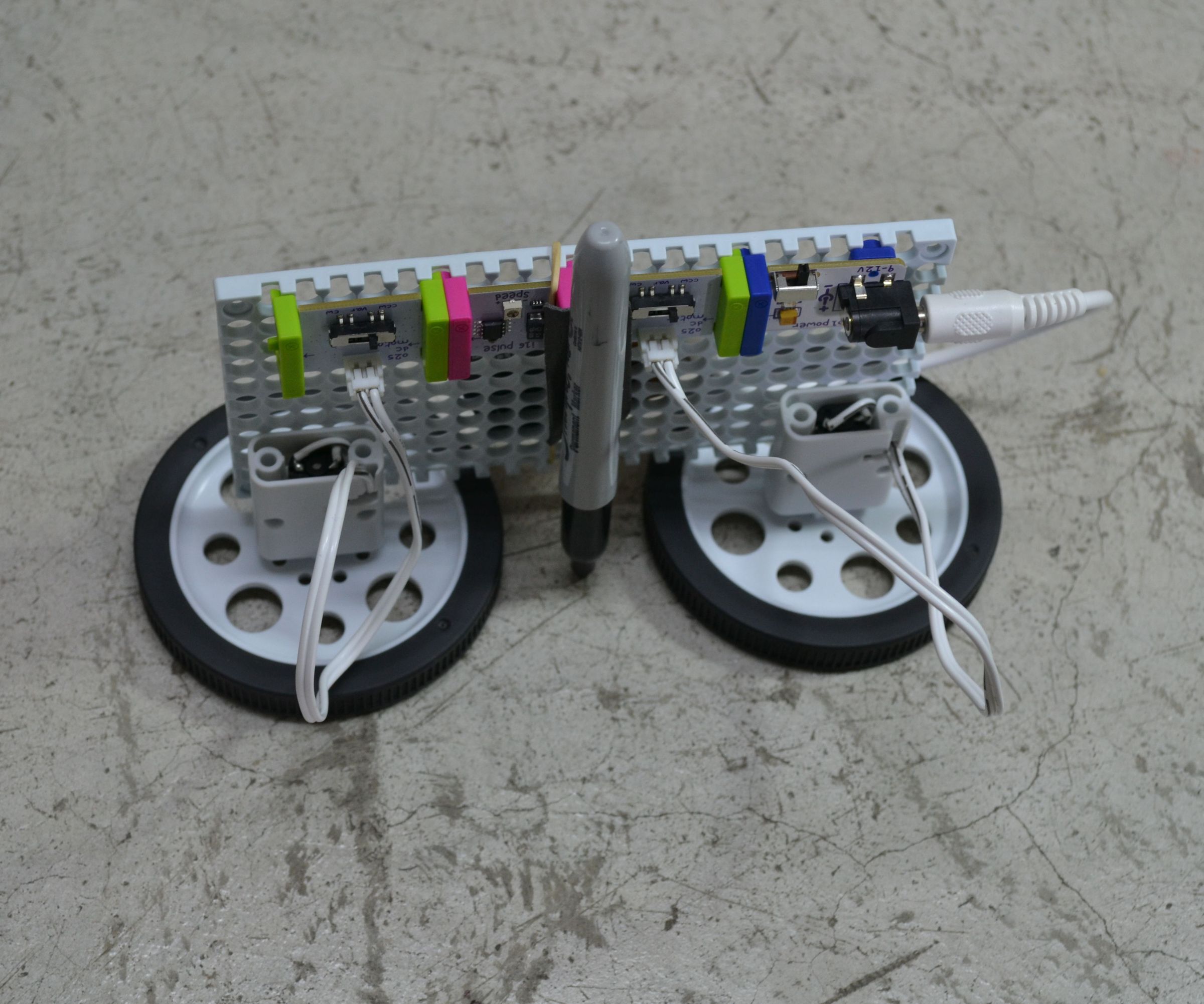 Como Hacer Un Robot Artistico