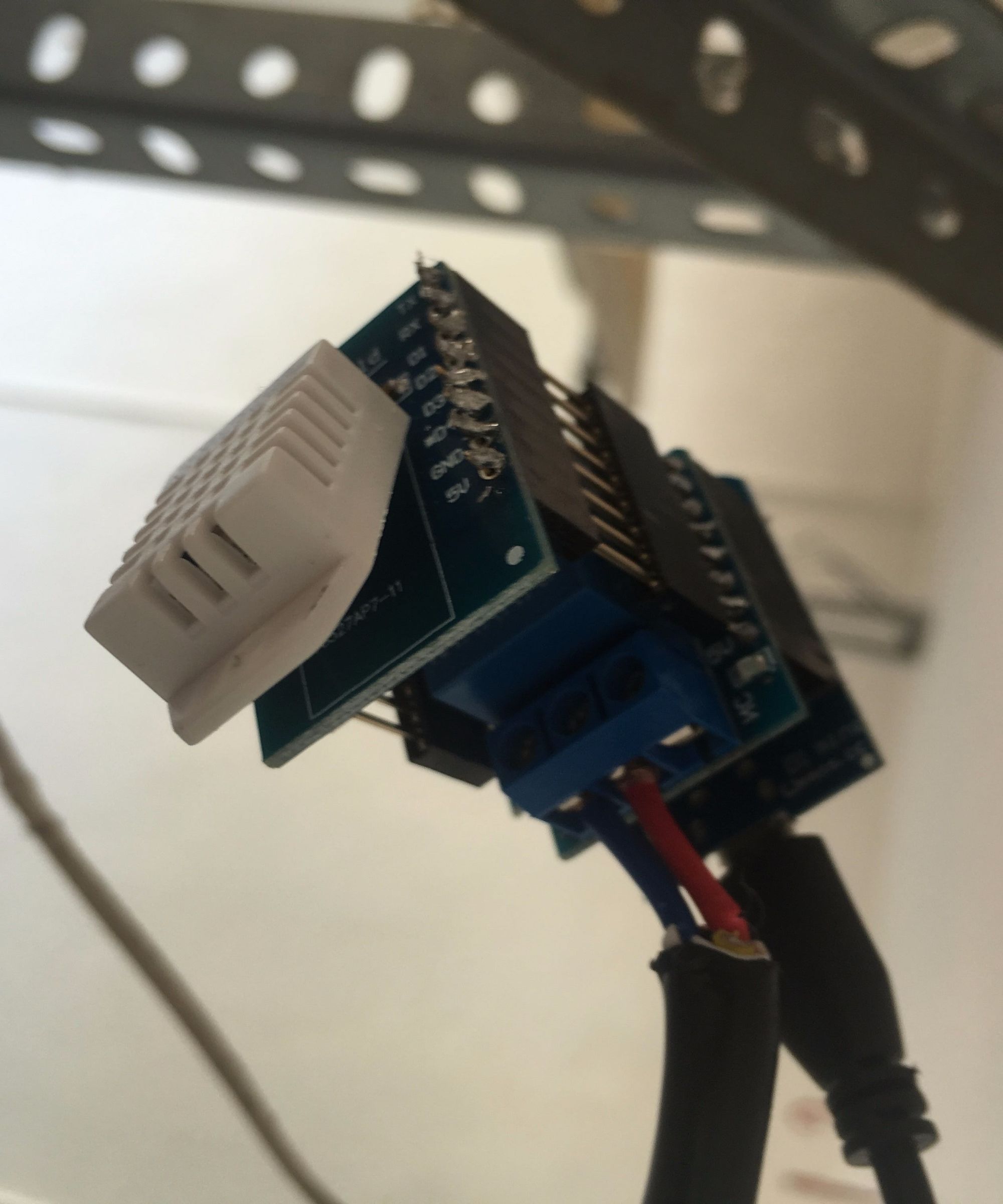 ESP8266 Garage Door Opener With Temperature/Humidity