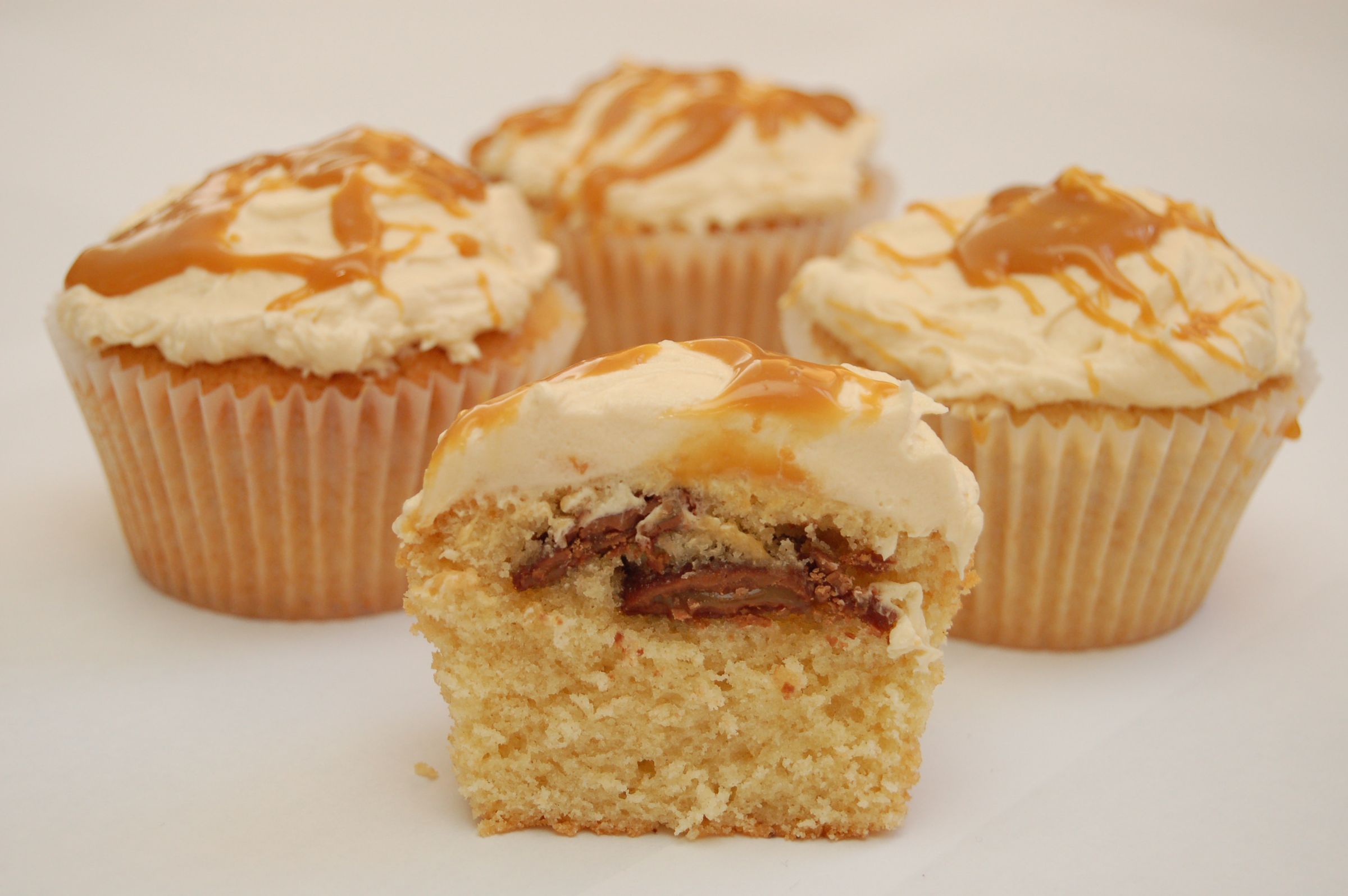 Vanilla Caramel Cupcakes With Salted Caramel Frosting
