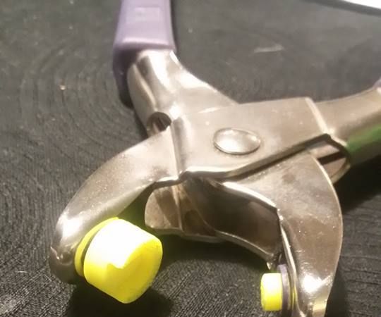 Dies for tipping spiral steels