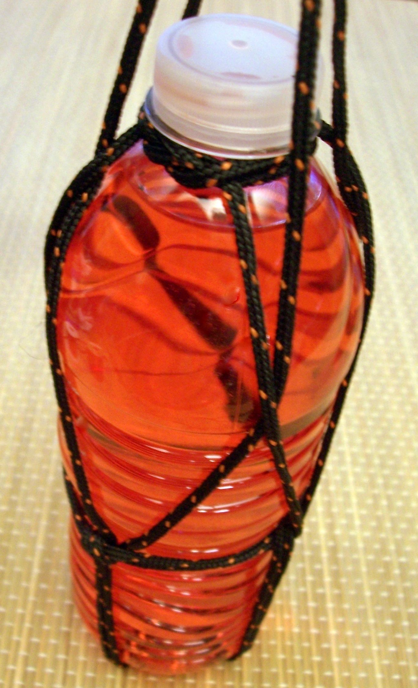 Carry Any Bottle With a JUG KNOT Handle 16 Steps (with Pictures