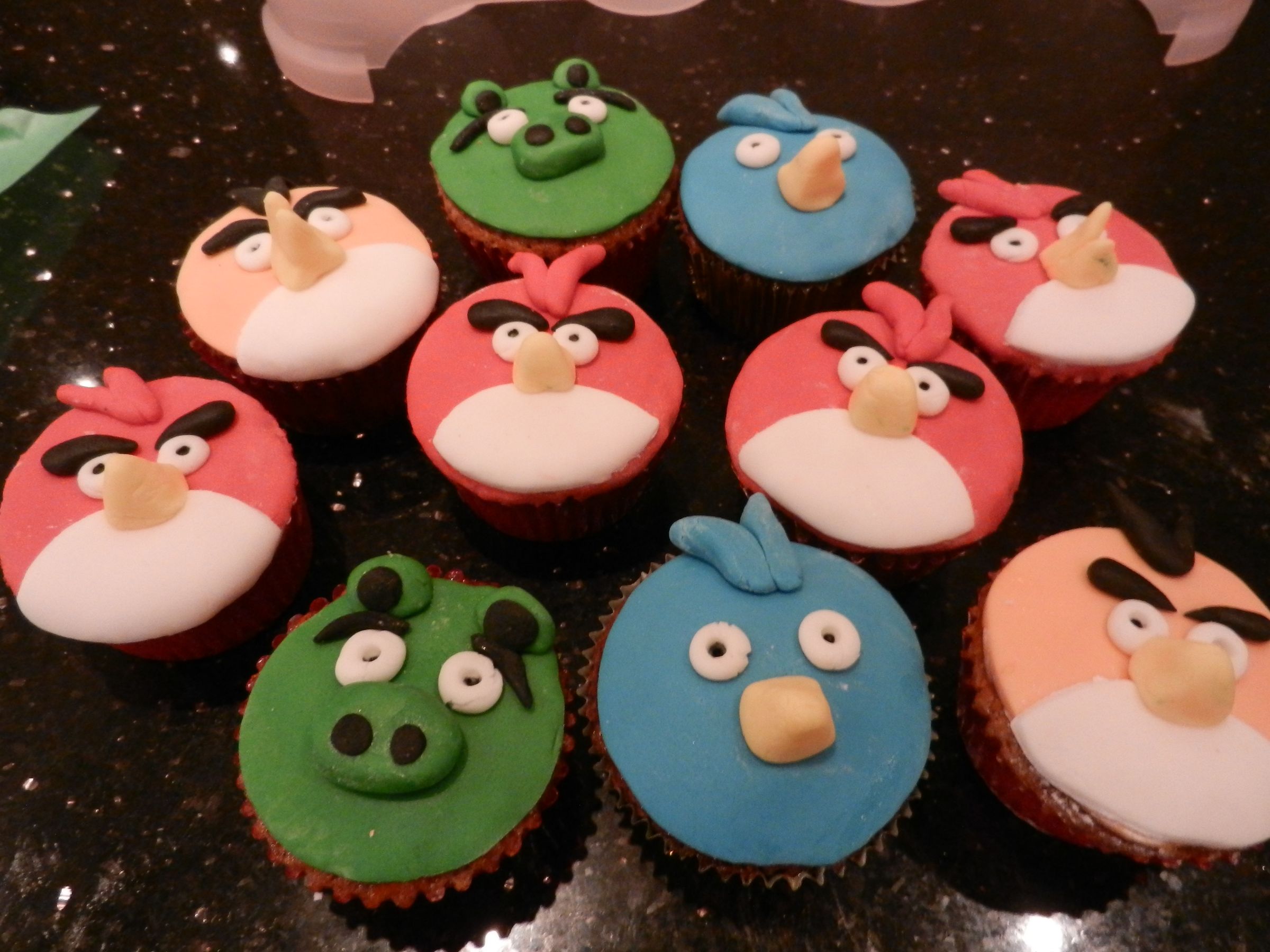 Angry Bird Cupcakes