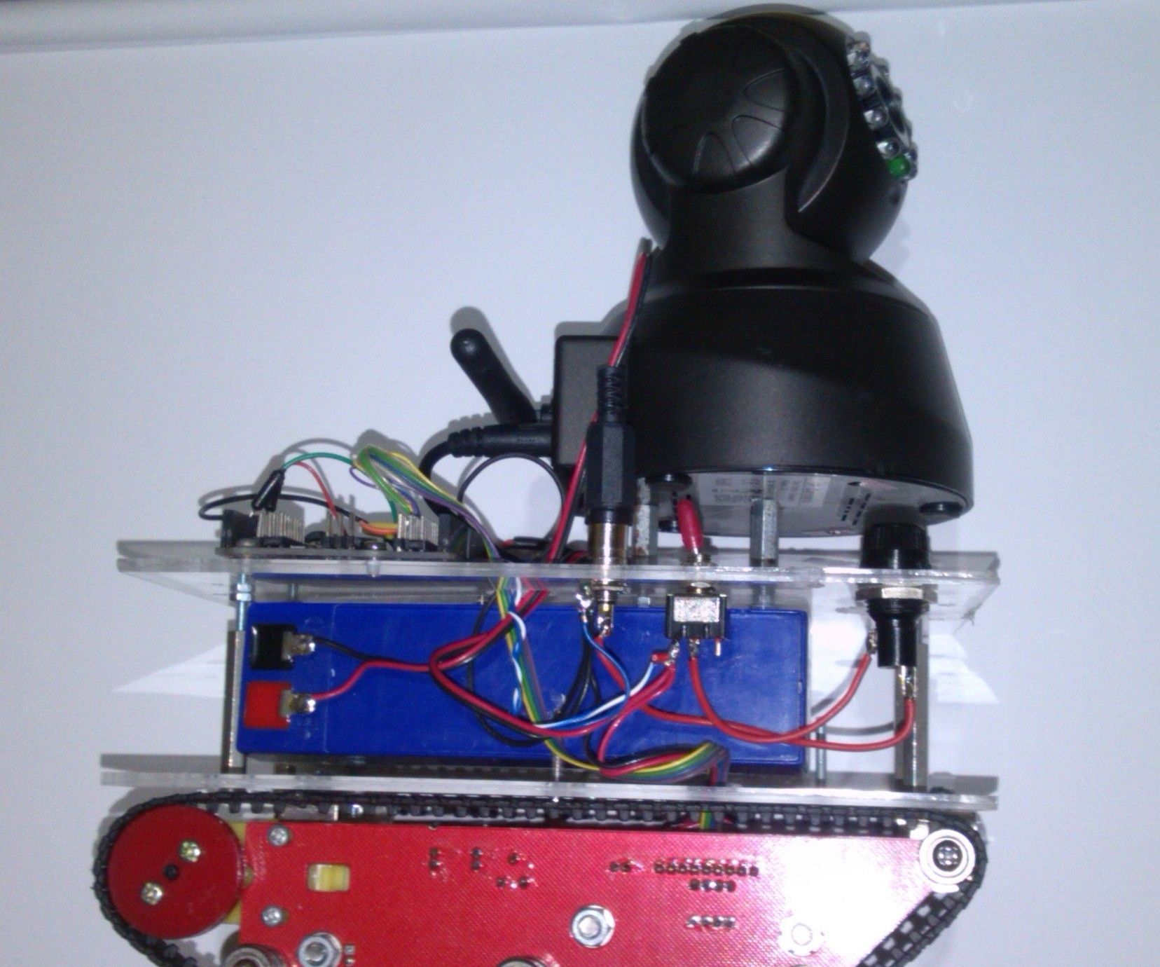 Control Your Arduino Camera  Robot From Your PC
