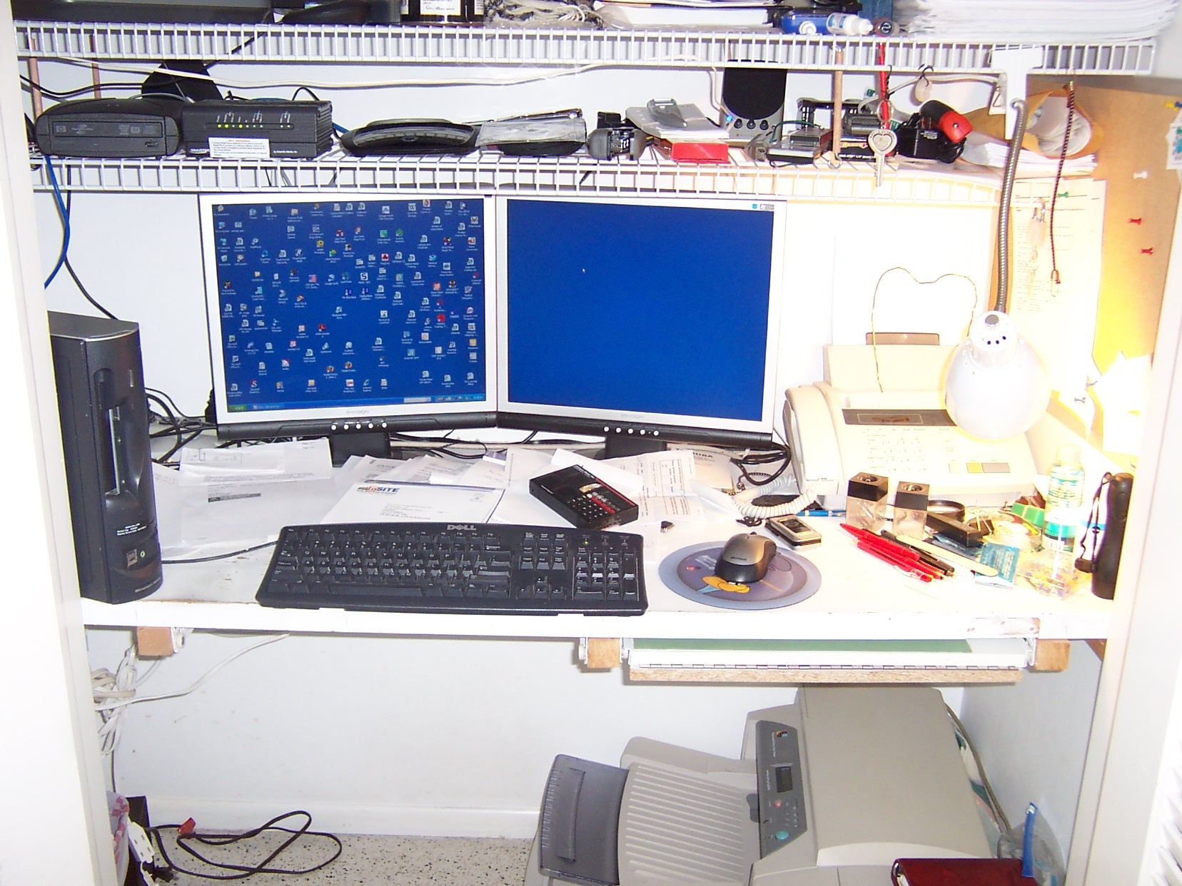 Desk With Extended Leaf