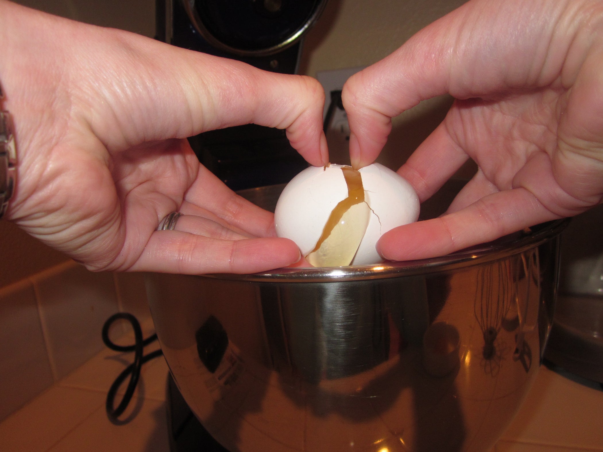 Separate Egg Whites Easily 7 Steps (with Pictures) Instructables