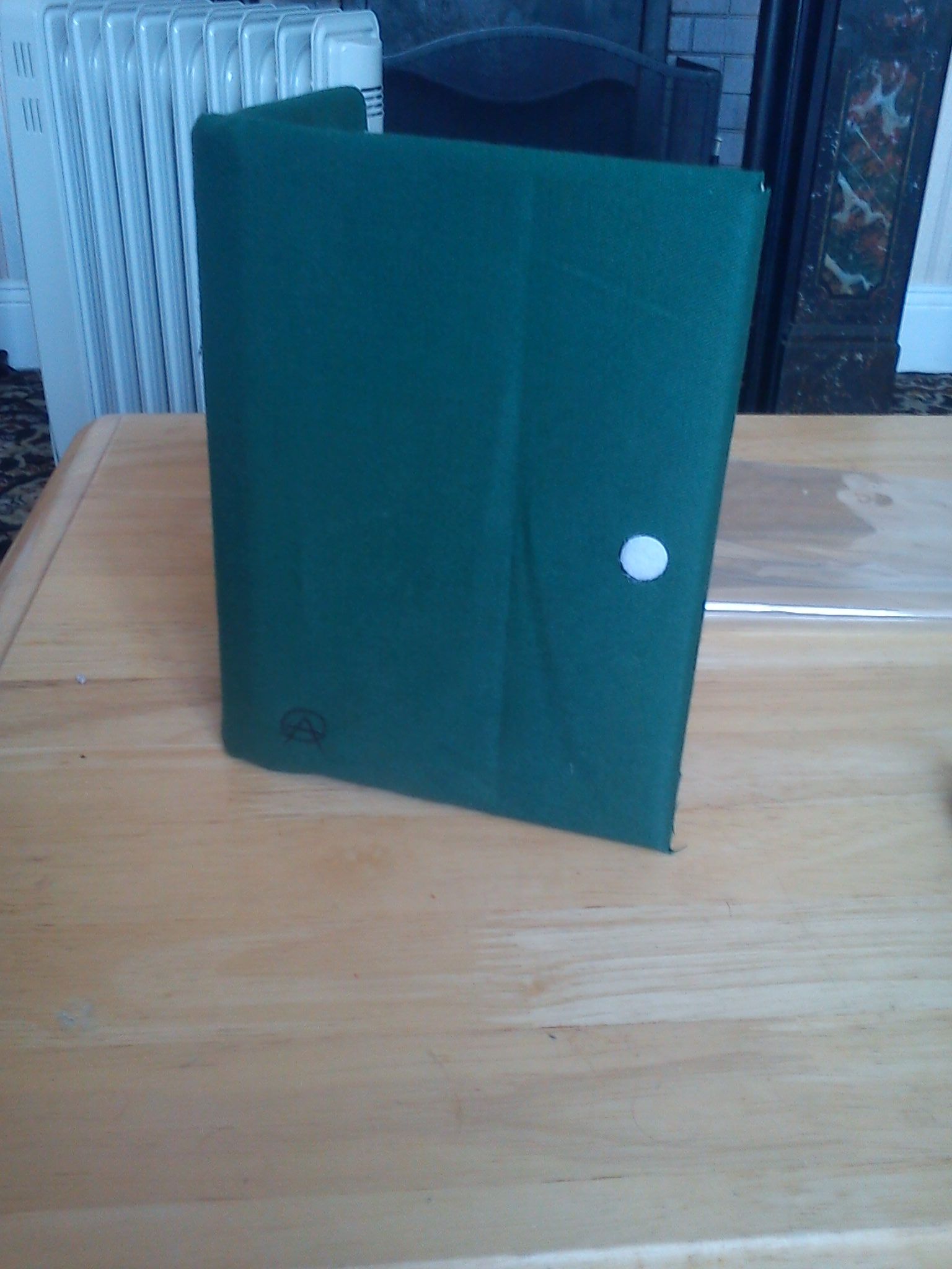 Quick, Easy and Lightweight Kindle Cover