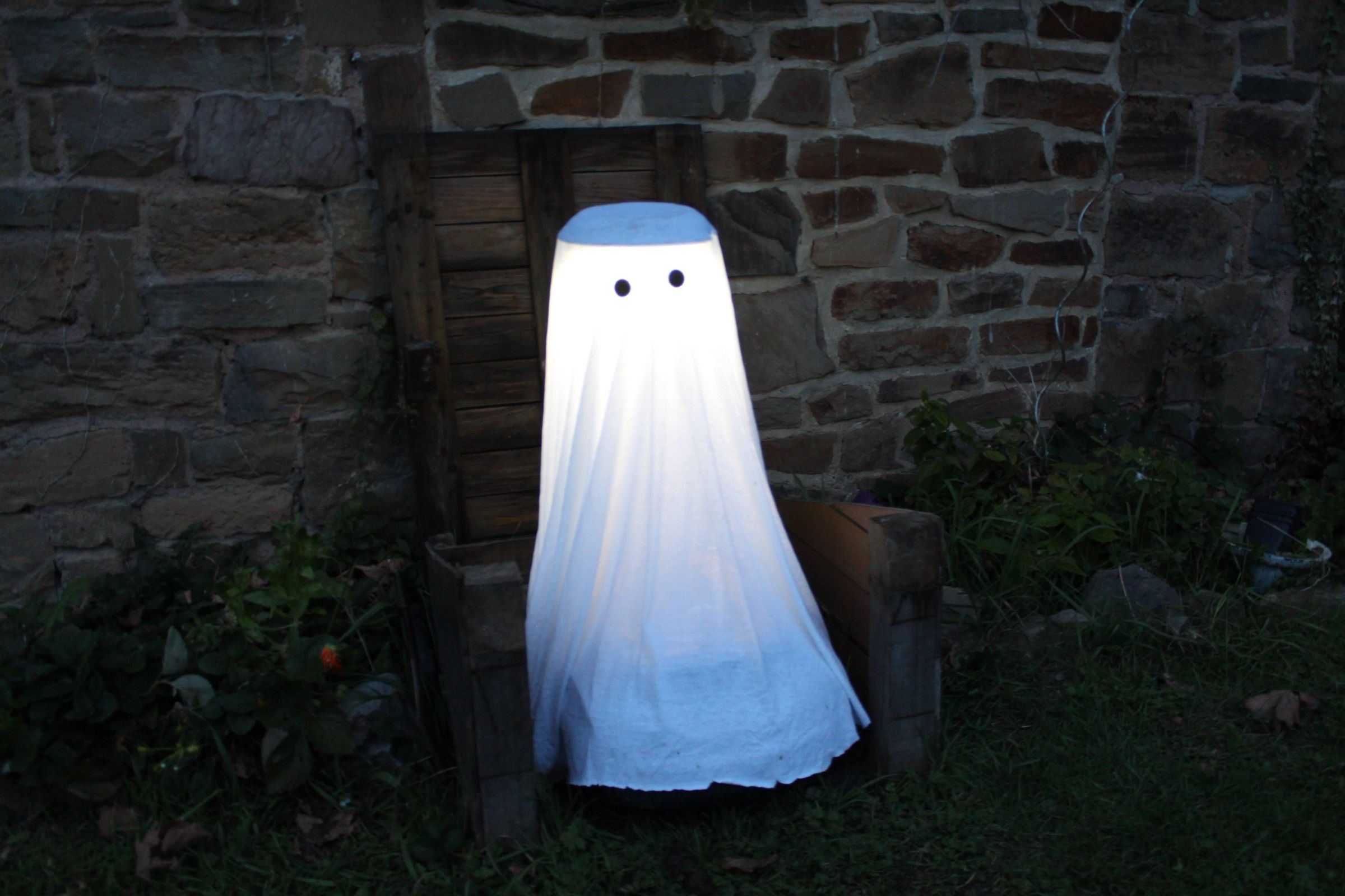 Automatic Ghost (from Robot Lawn Mower) 4 Steps Instructables