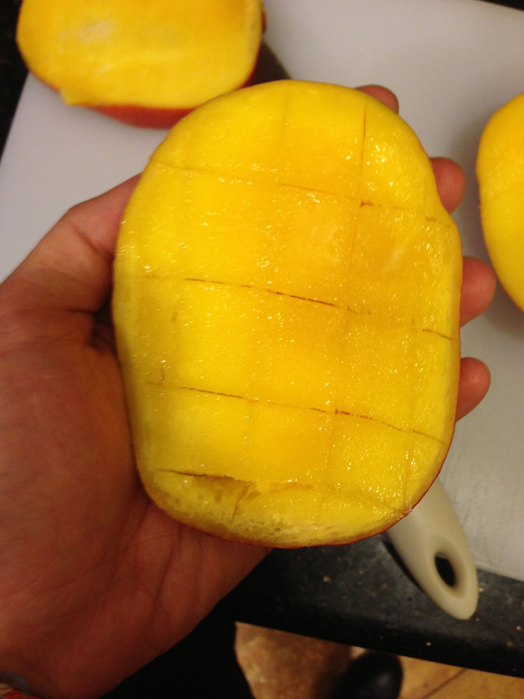 How to Slice a Mango 4 Steps (with Pictures) Instructables