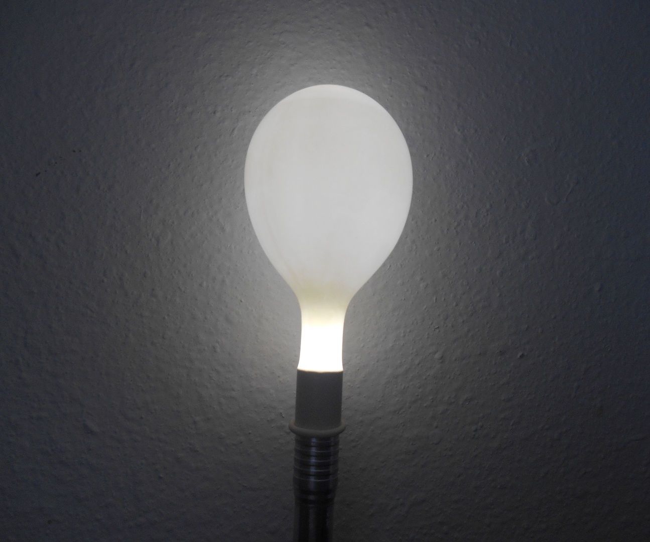 Turn a Flashlight into a Lantern using a Balloon