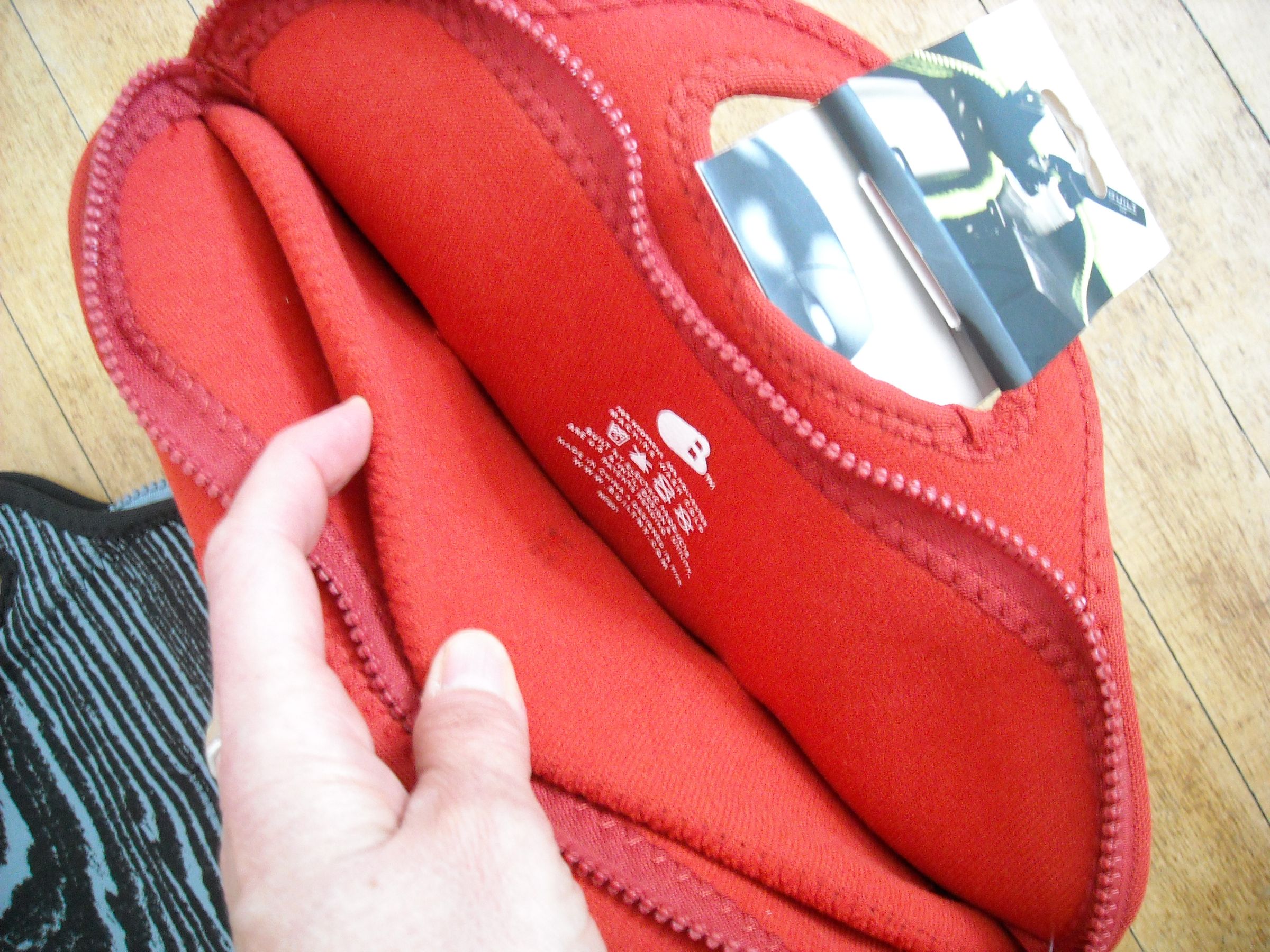 The Best Laptop Bag for Your Eee Pc! 4 Steps (with Pictures) Instructables