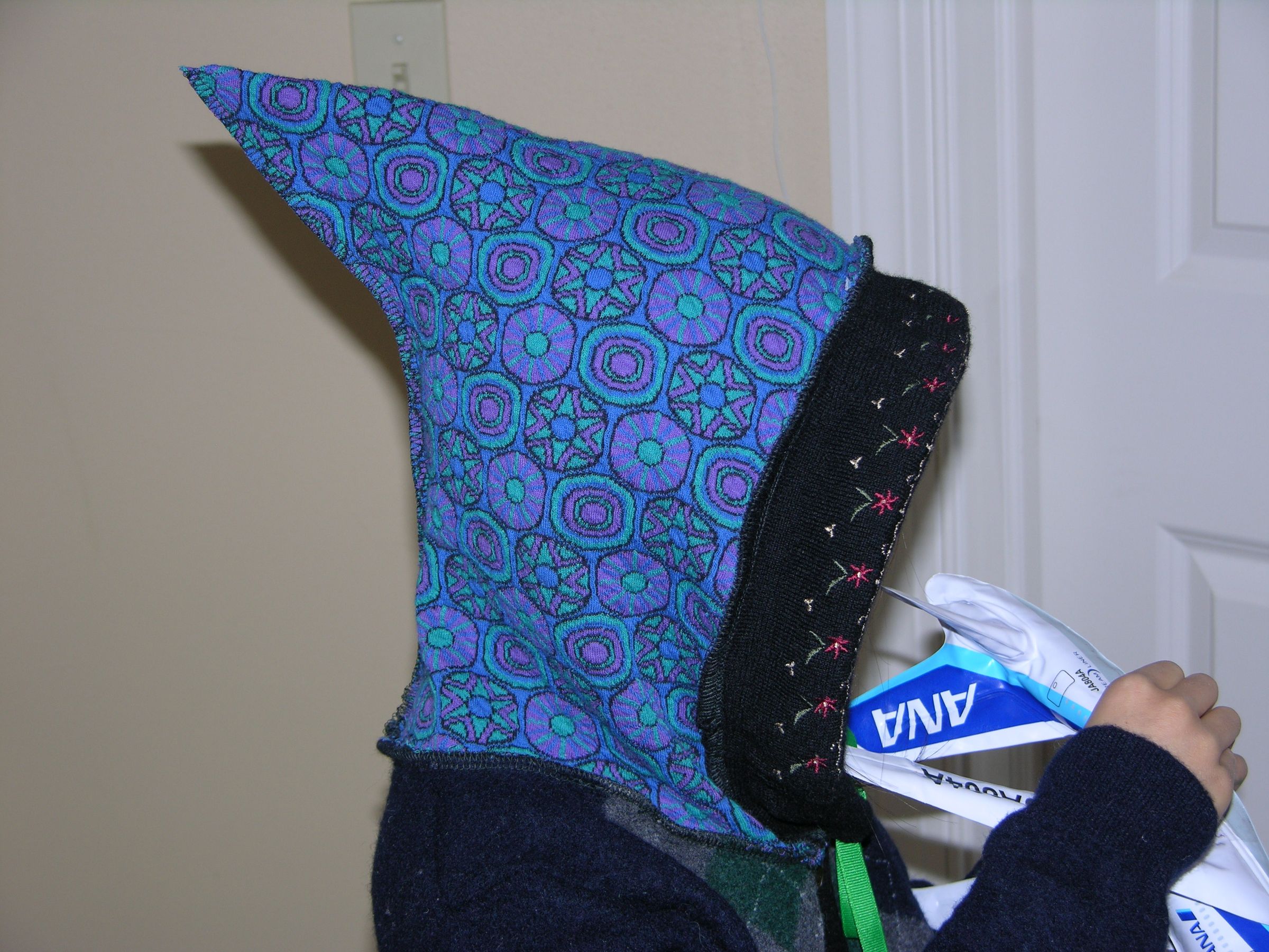 Reinvented Children Elf Sweater Coat 6 Steps Instructables