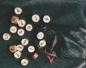 How to Make a Set of Wooden Runes.