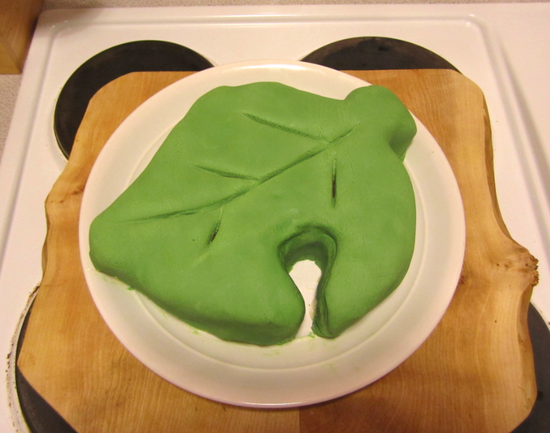 How to make an Animal Crossing Leaf Cake