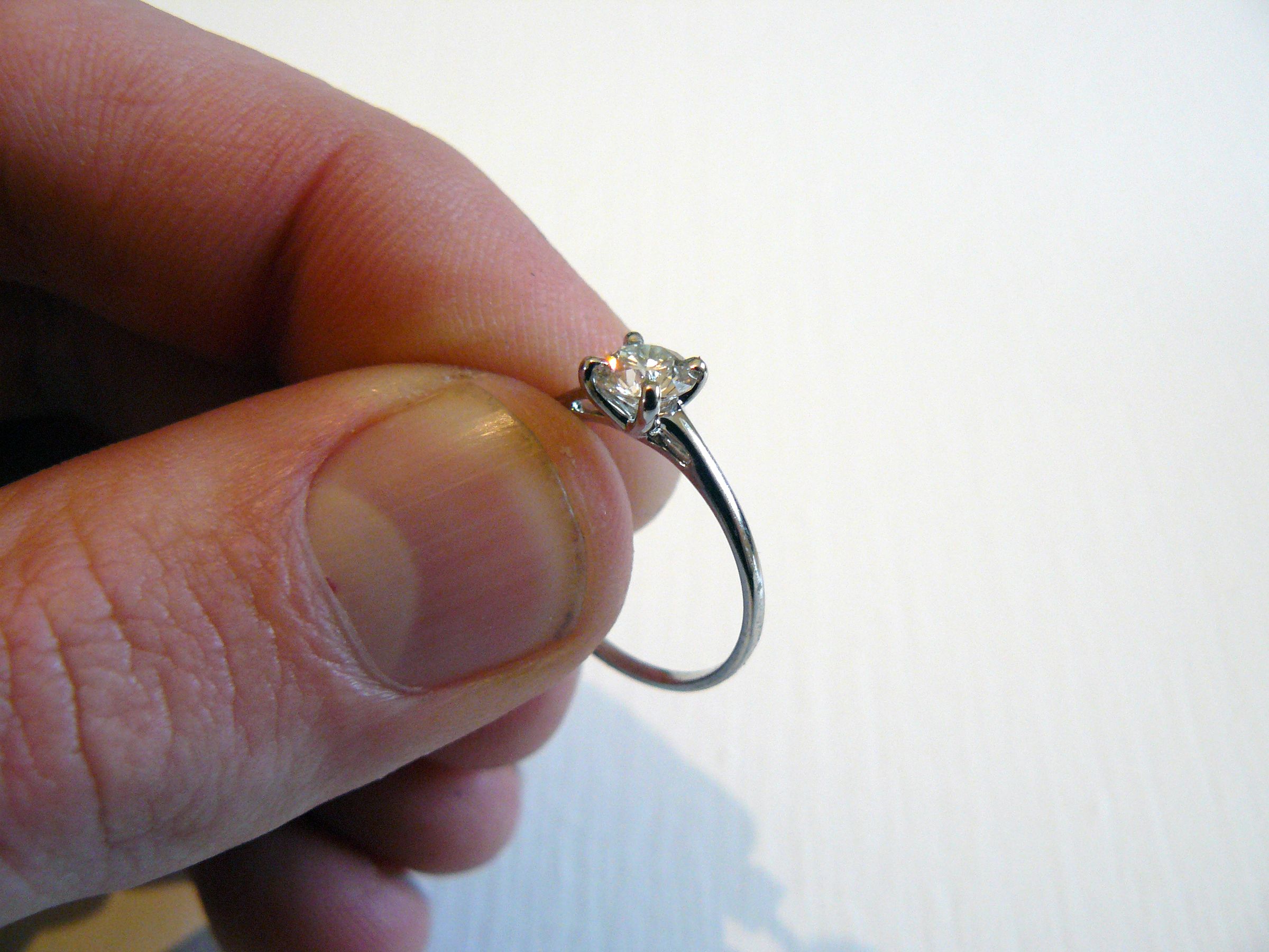 How to Make a Solitaire Engagement Ring
