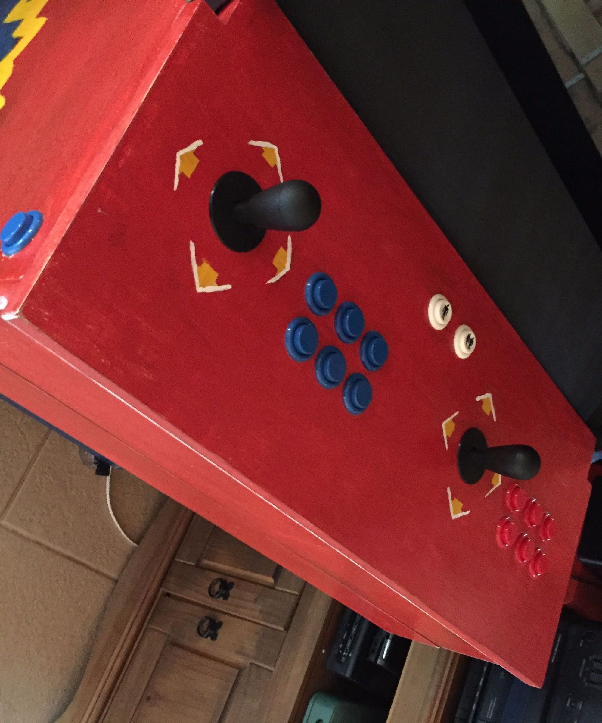 Arcade With a Old Pc and Vga Tv Monitor