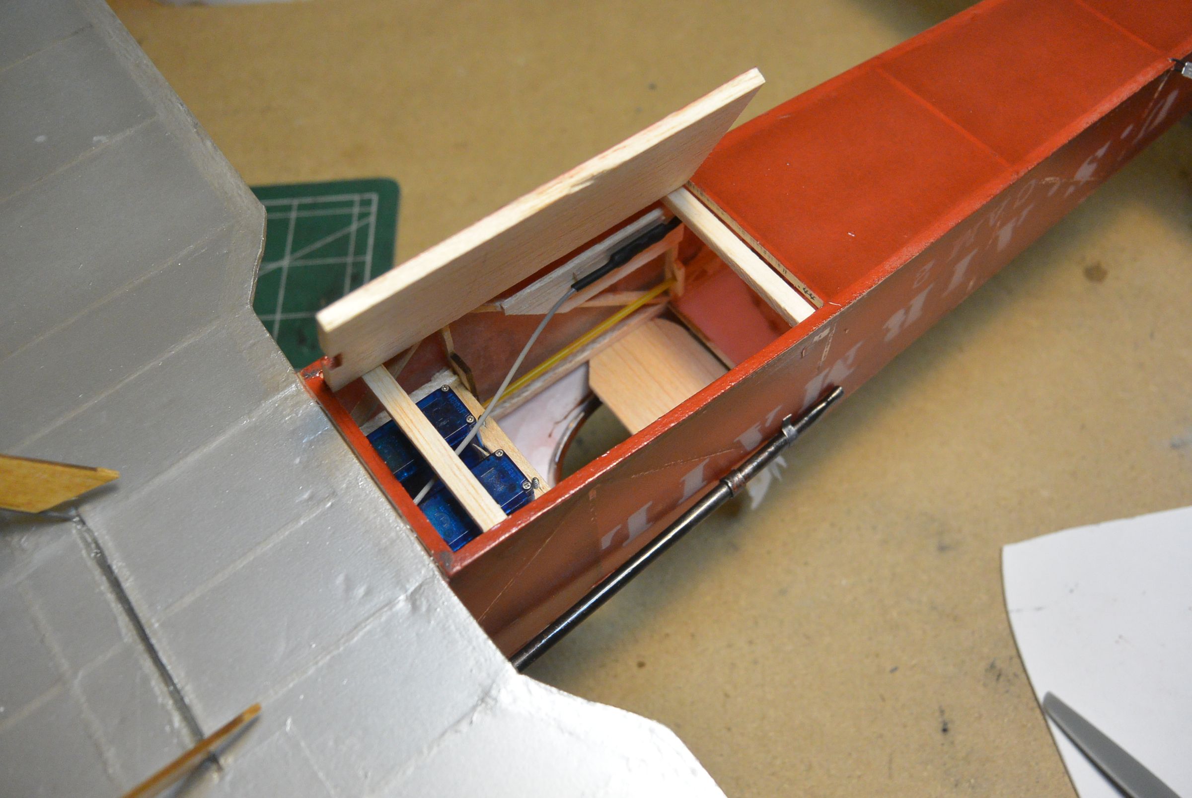 Dh4 Dumas RC Plane : 20 Steps (with Pictures) - Instructables