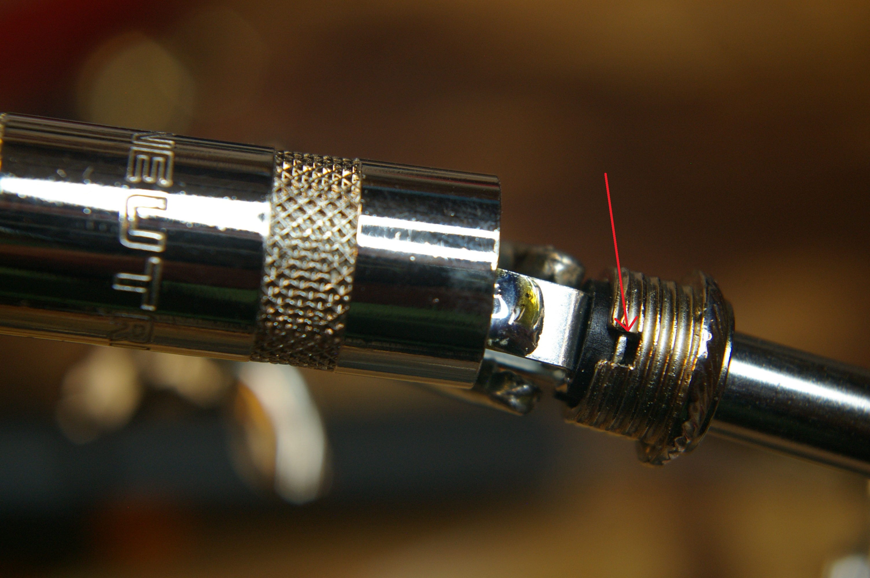 How to Fix, Repair or Make a 1/4" Inch Guitar Cable 8 Steps