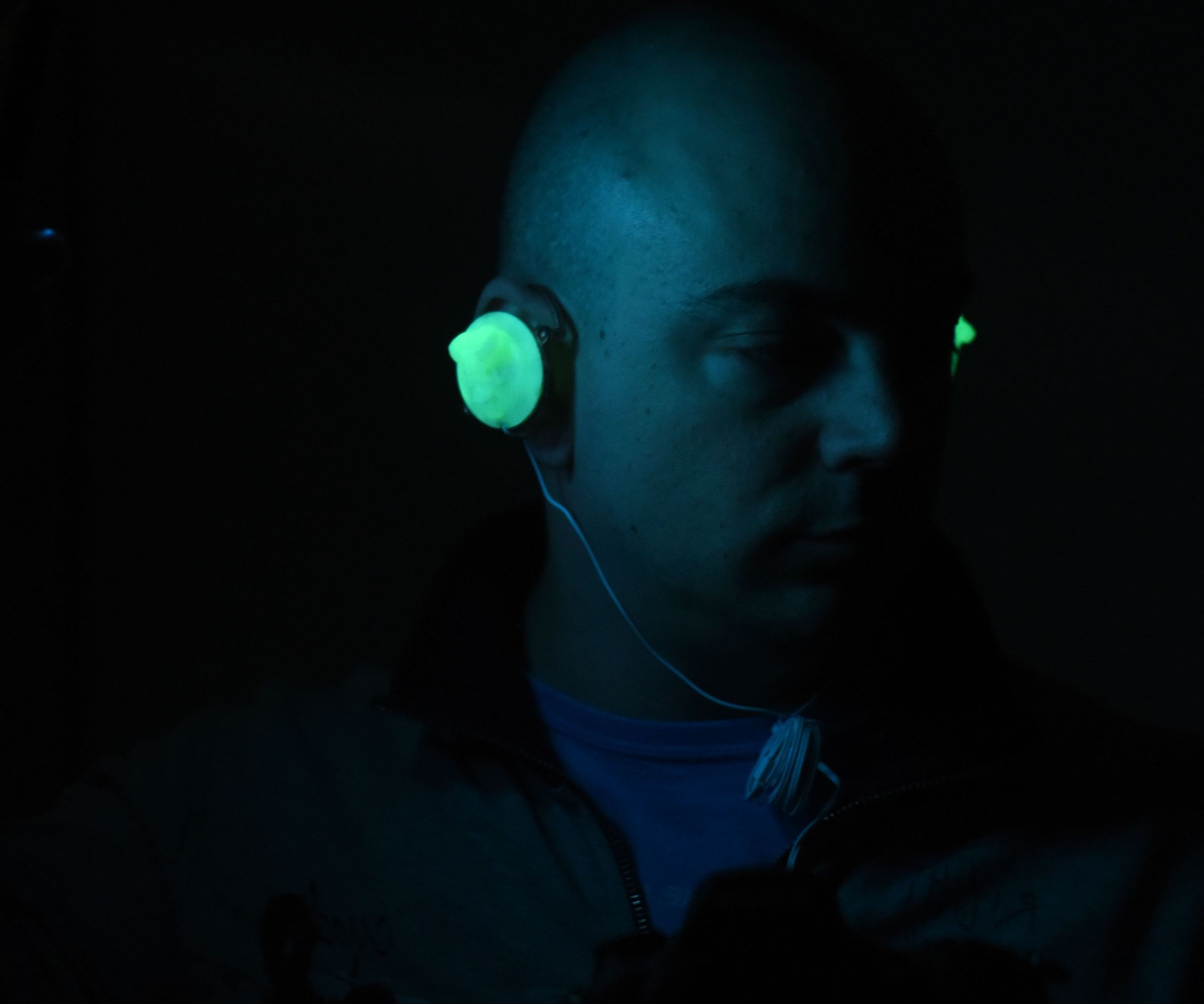 Create Your Own Headphones From Raw Materials