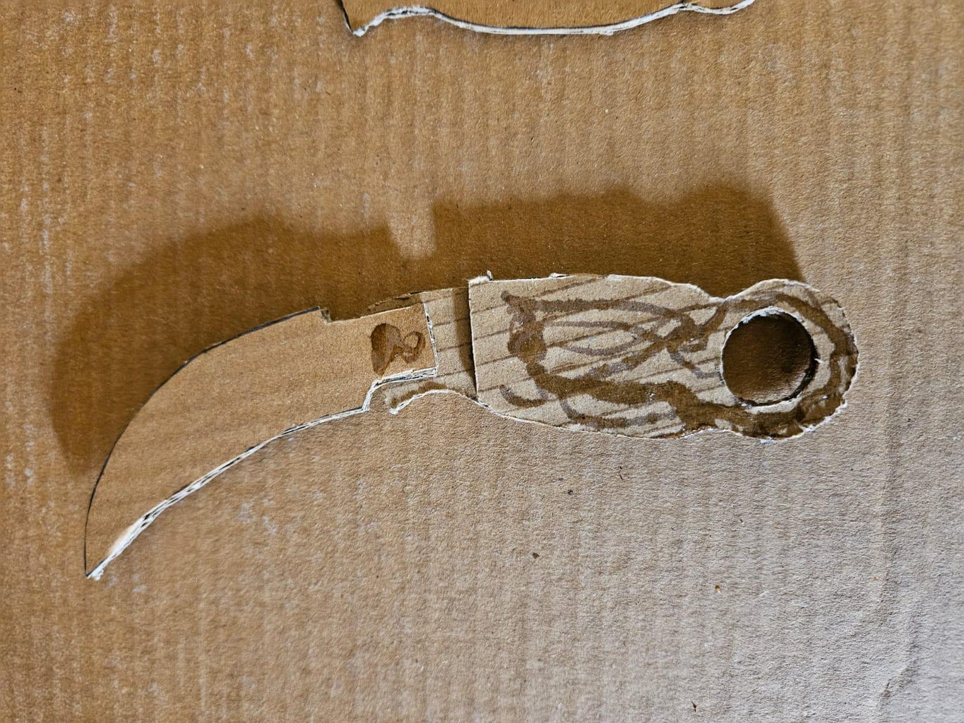 How To Make A Karambit Out Of Scissors Cardboard Karambit : 8 Steps - Instructables