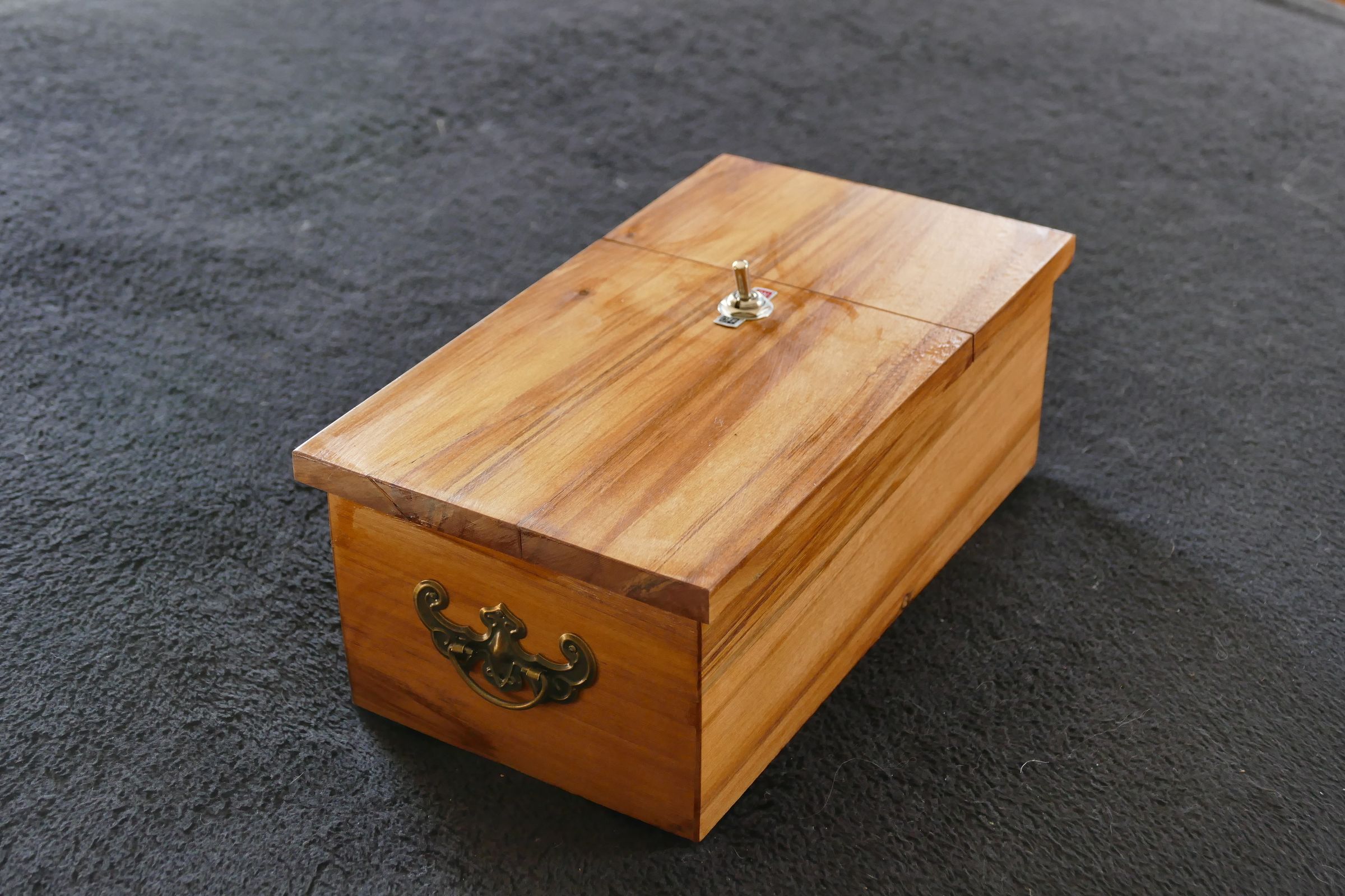 Useless Box : 3 Steps (with Pictures) - Instructables