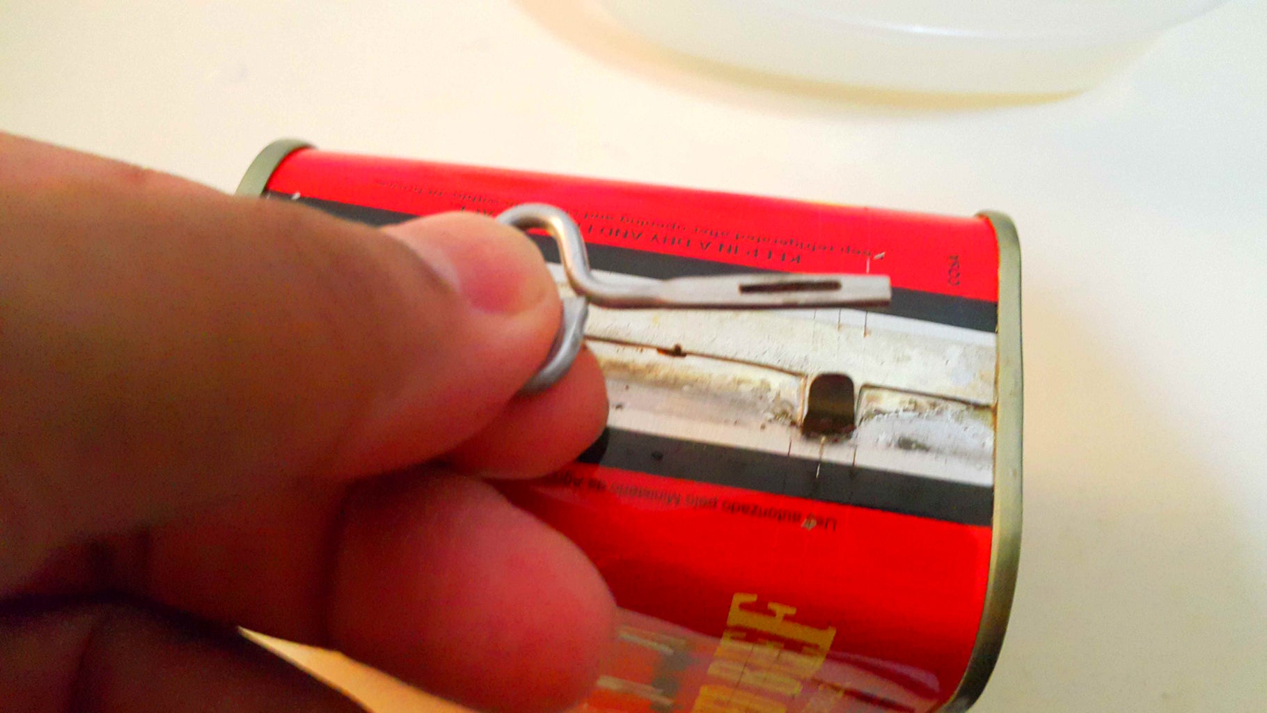 how to open a can of corned beef