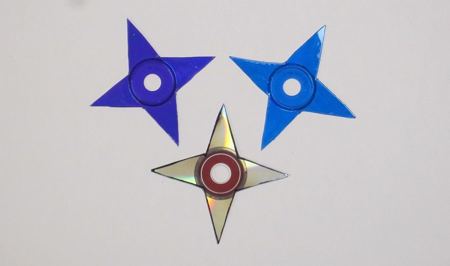 How to Make a Ninja Star With Old CDs