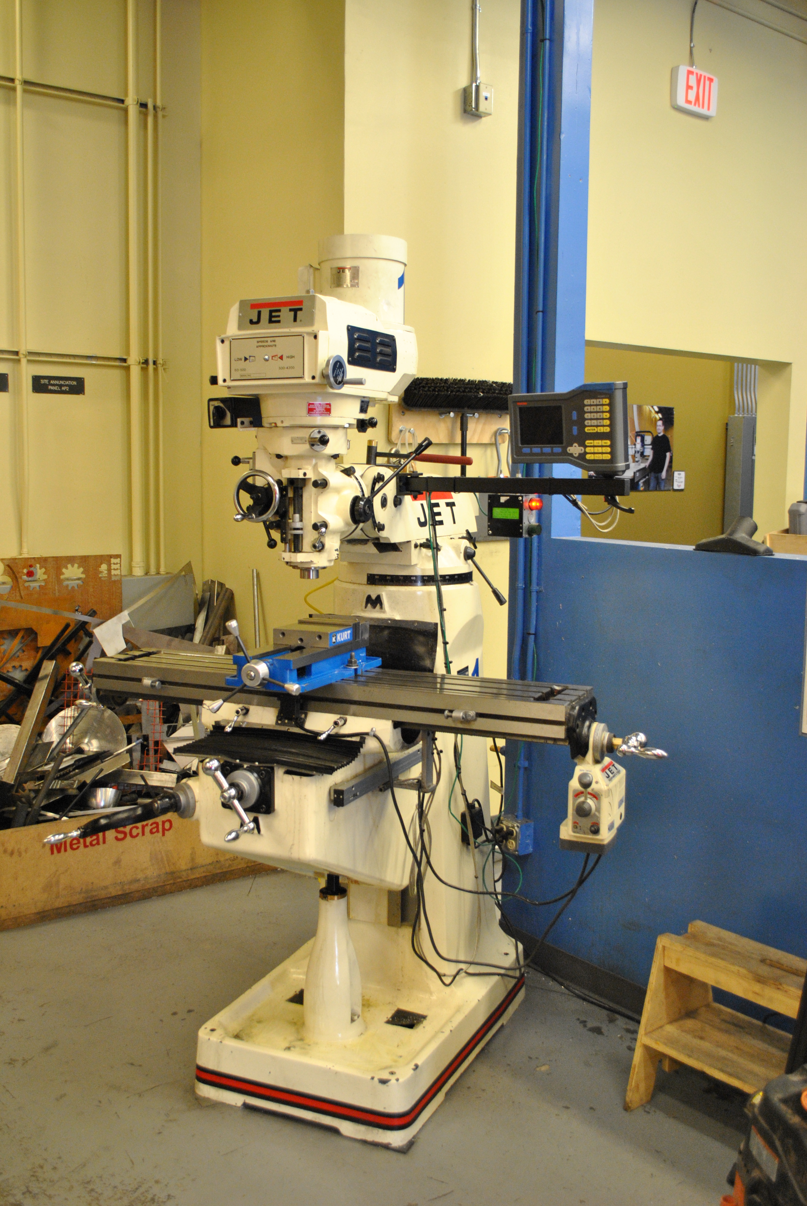 Oiling a Turret Mill