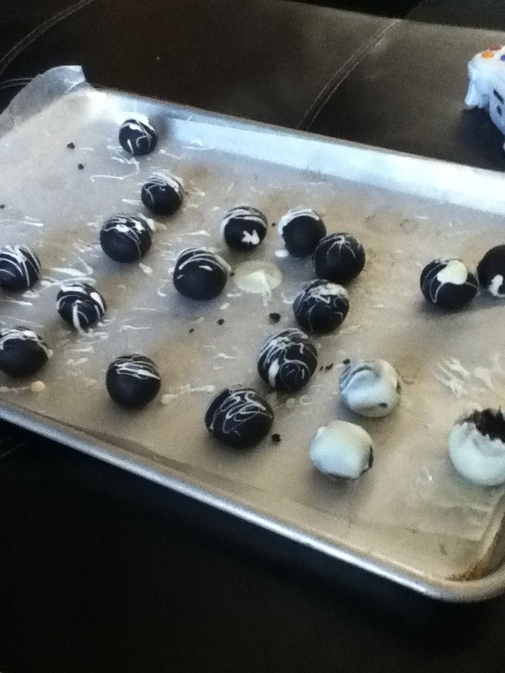 Oreo Cake Bites