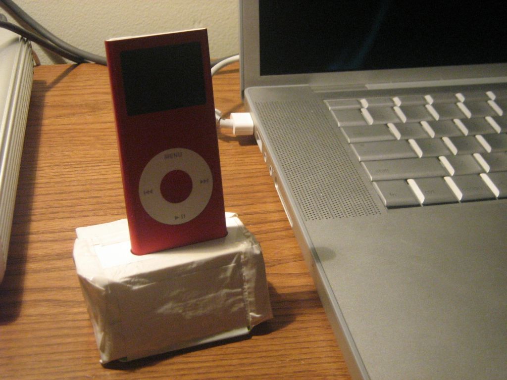 Quick Ipod stand
