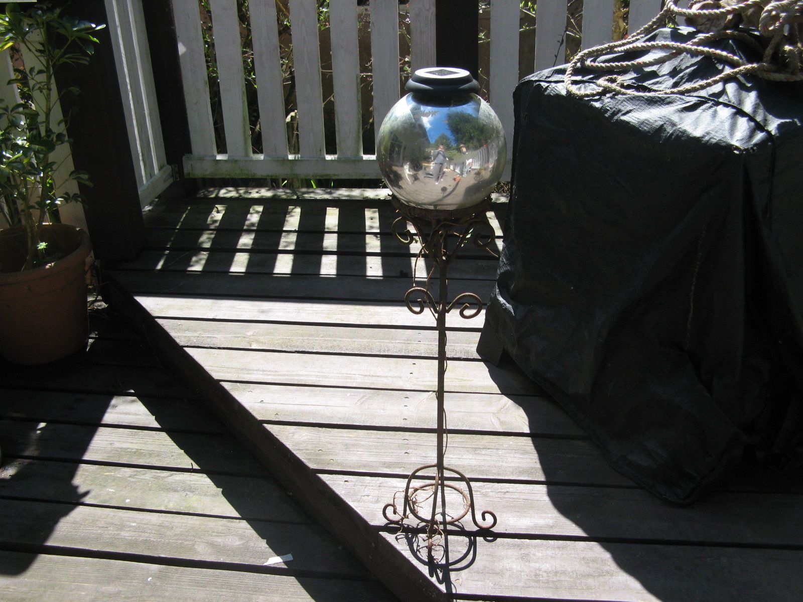 Improve Your Solar Garden Light Aesthetics