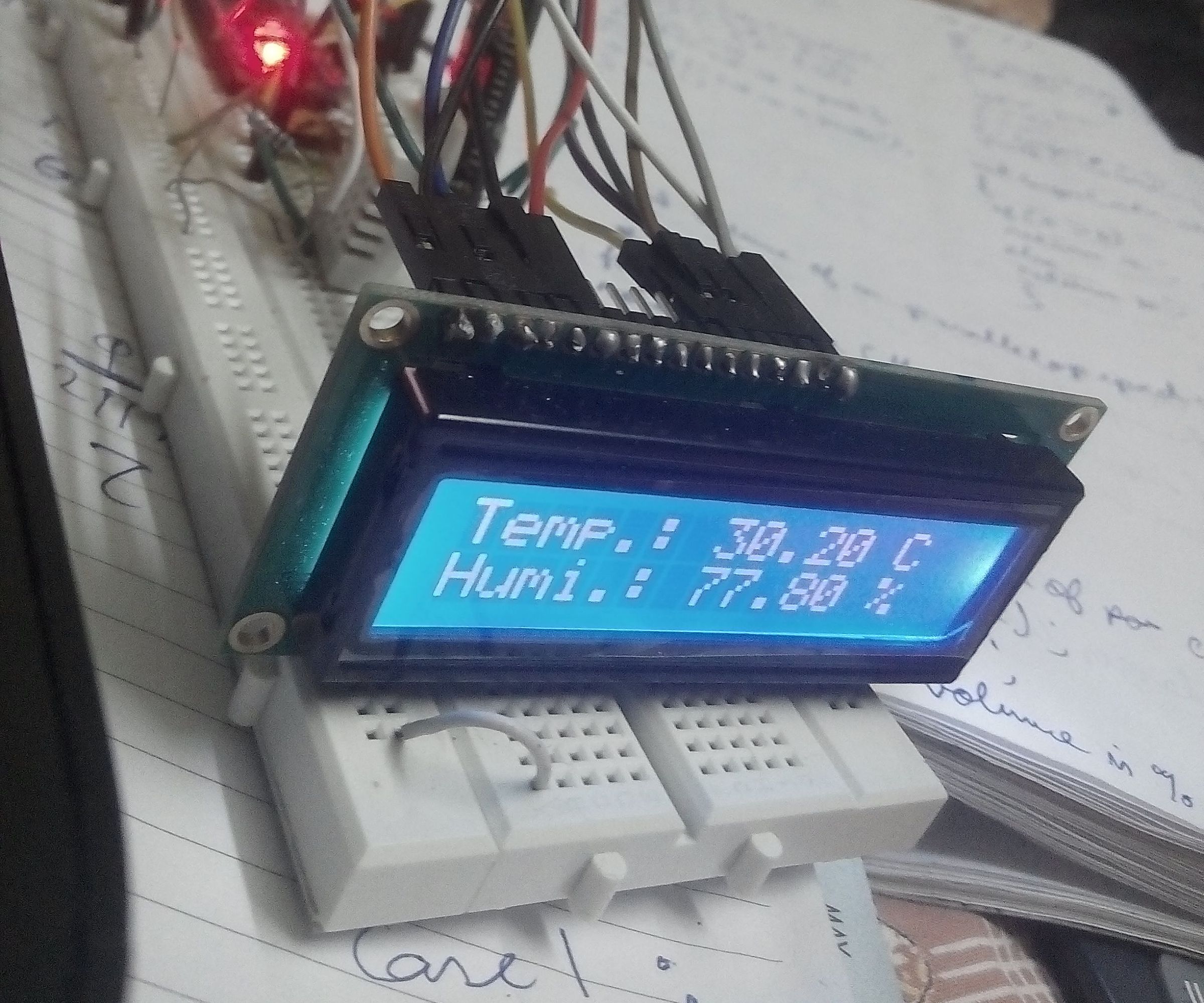 A Simple Temperature and Humidity Monitor With Bluetooth Using Arduino