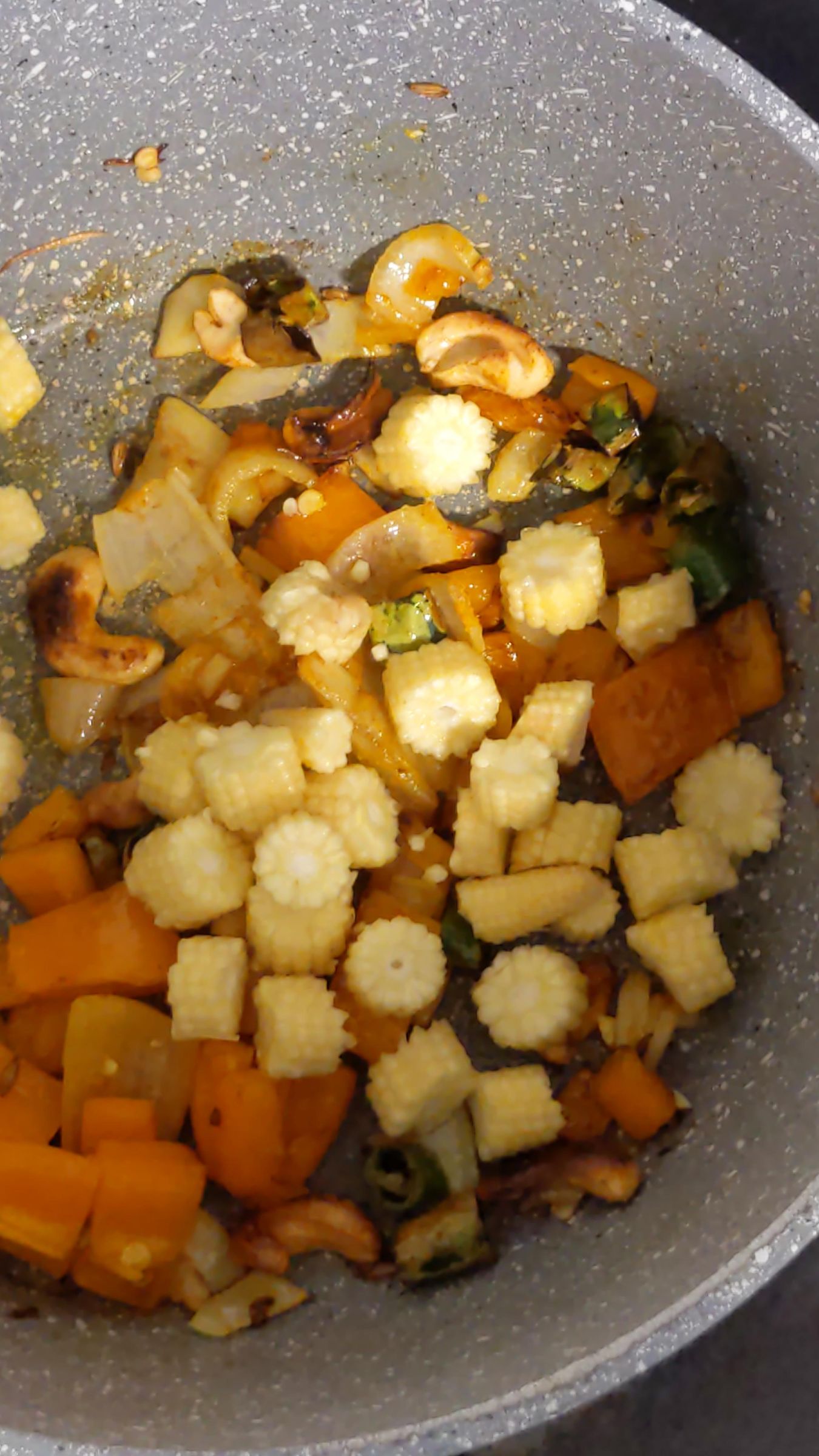 Quinoa Bowl(Baby Corn, Carrot, Beans, Tomato Puree and Cashew Nuts) 8