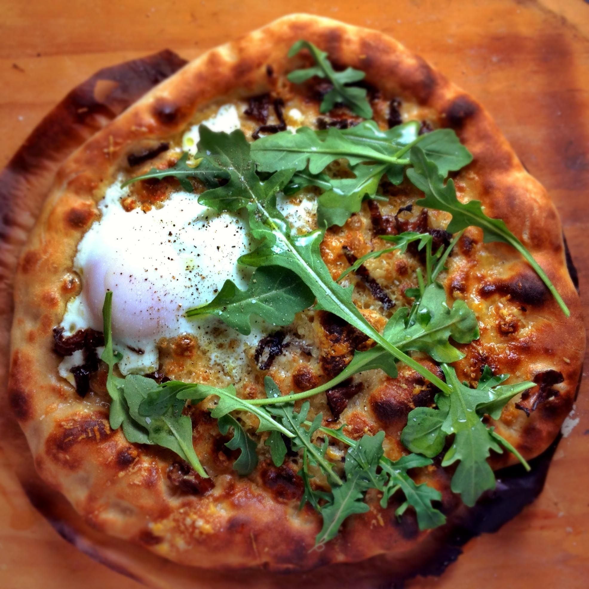(Almost) WoodFired Pizza With Chanterelles, Egg and Arugula 4 Steps