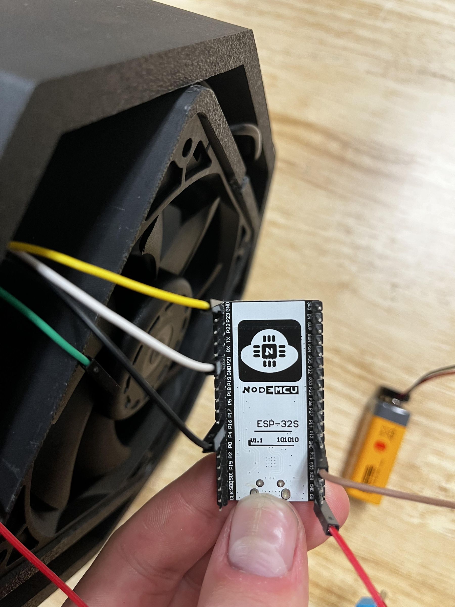 Soldering Fumes Fan W/ Bendy Arm and Smoke Sensor 11 Steps