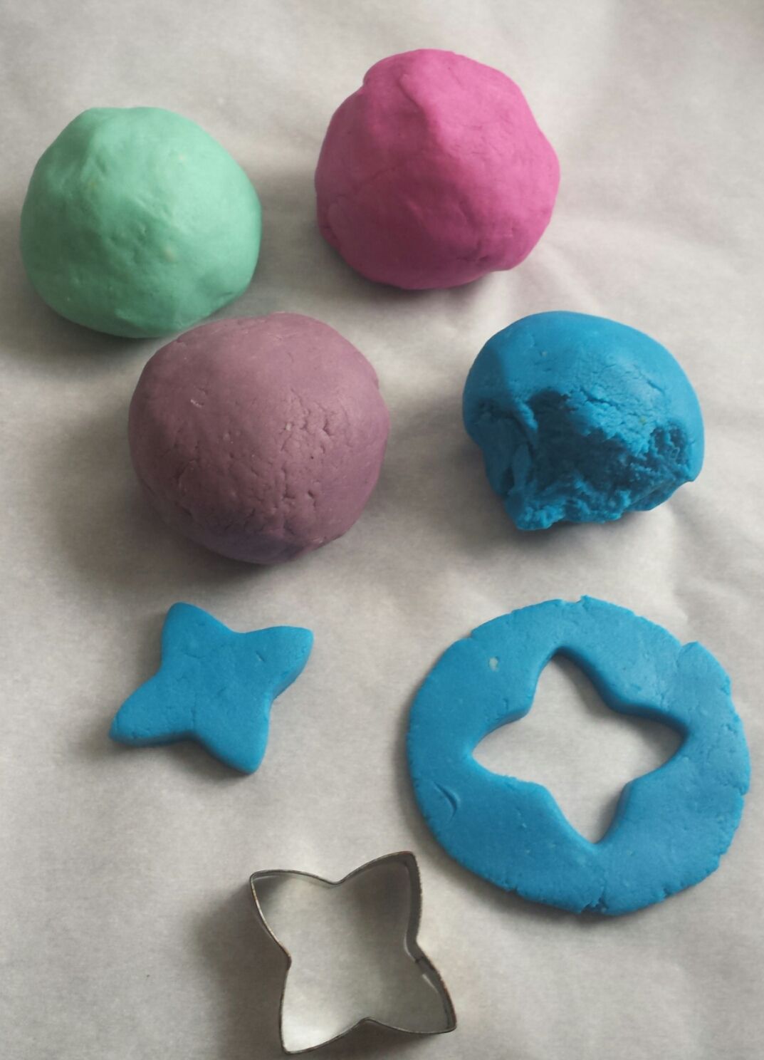 Crayon Playdough 5 Steps (with Pictures) Instructables