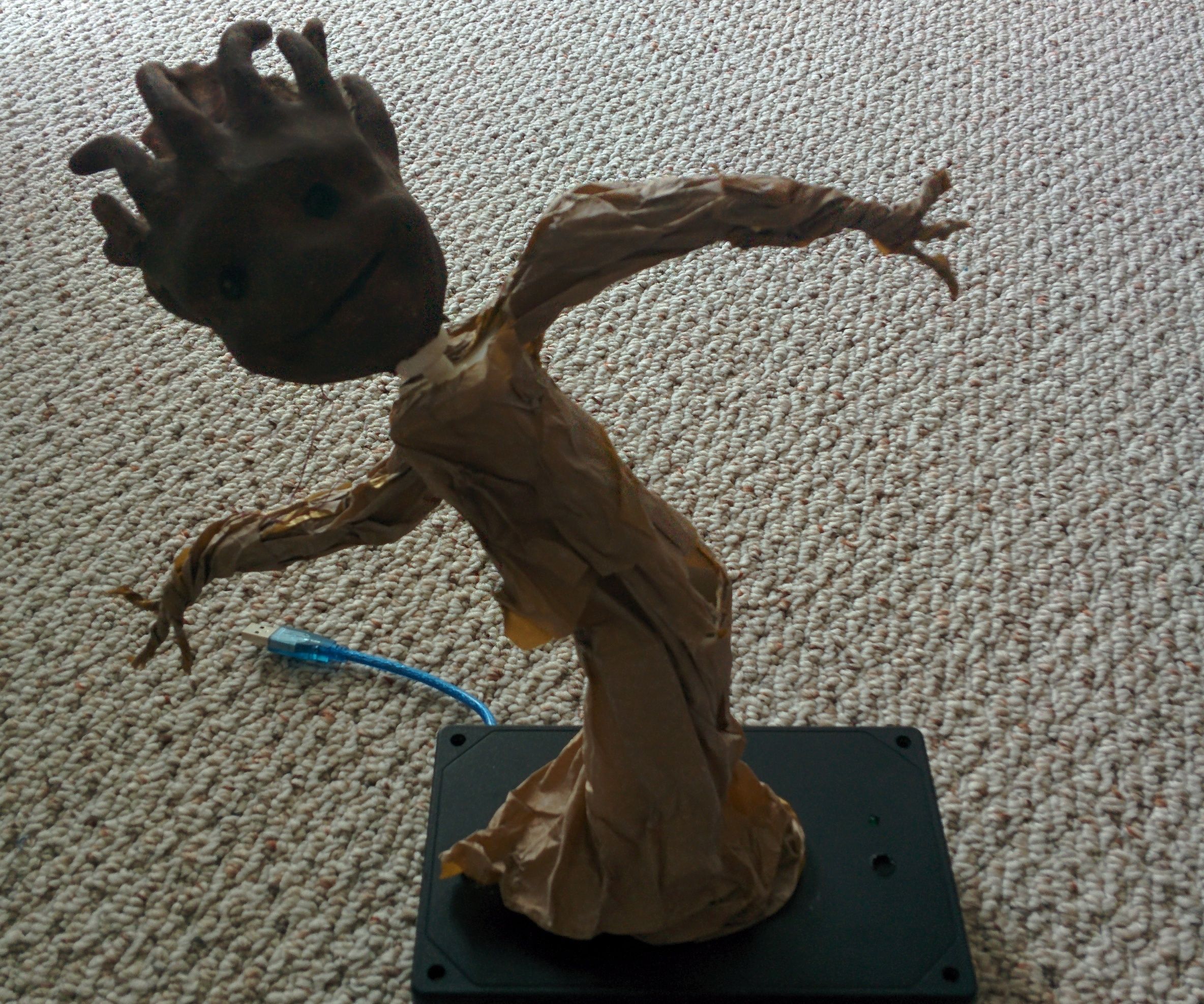 Baby Groot Inventor
