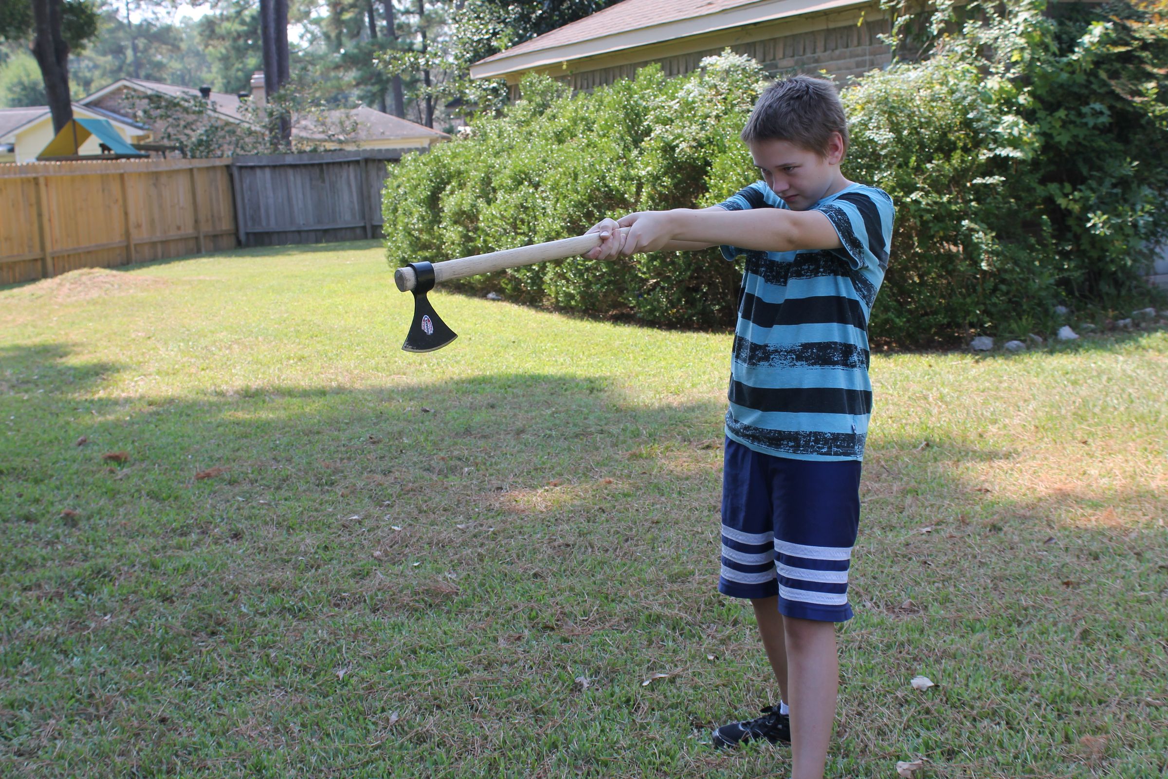 How to Throw a Tomahawk 4 Steps Instructables