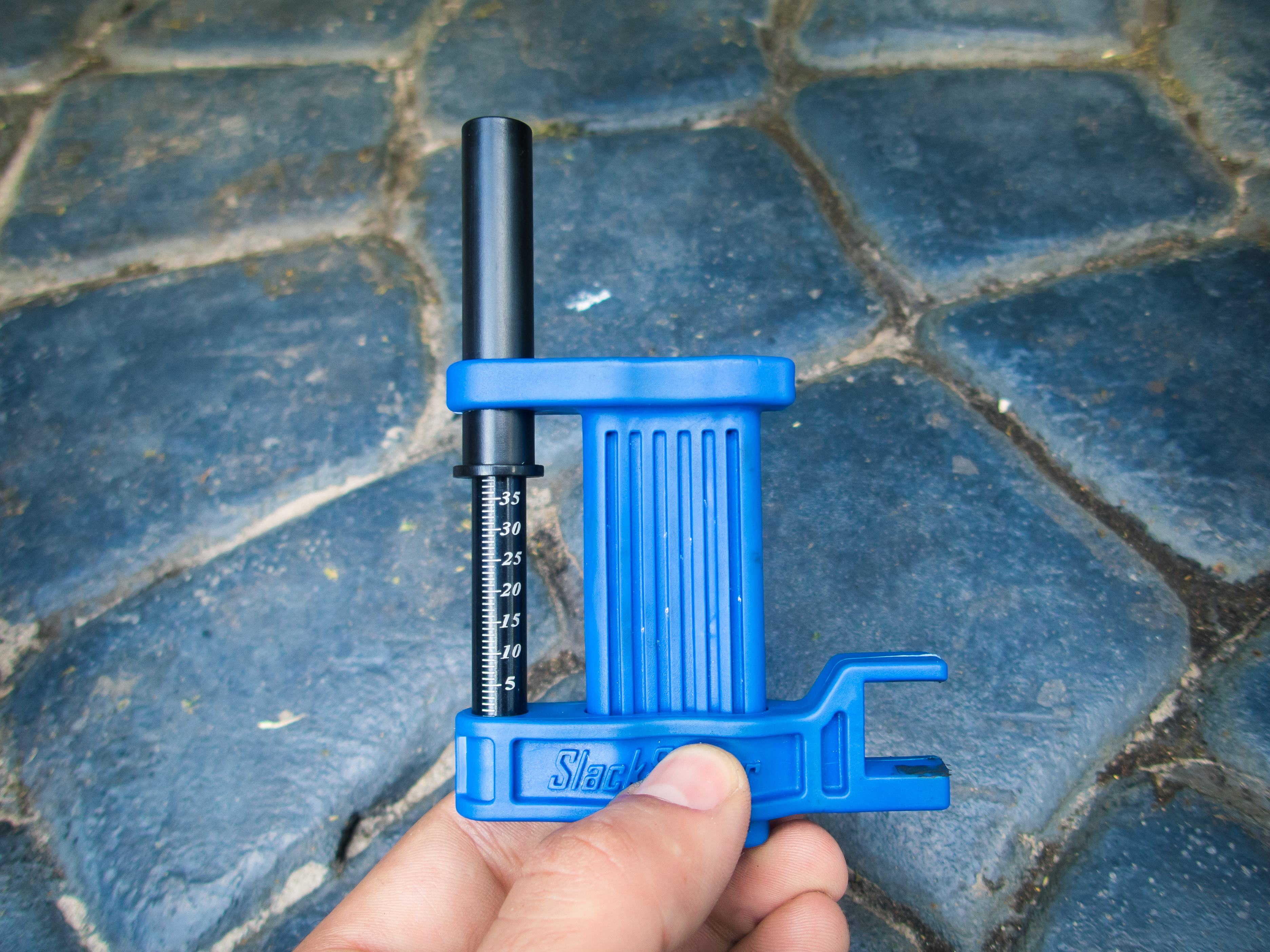 DIY Motorcycle Chain Tension Adjustment & Rear Wheel Alignment 13