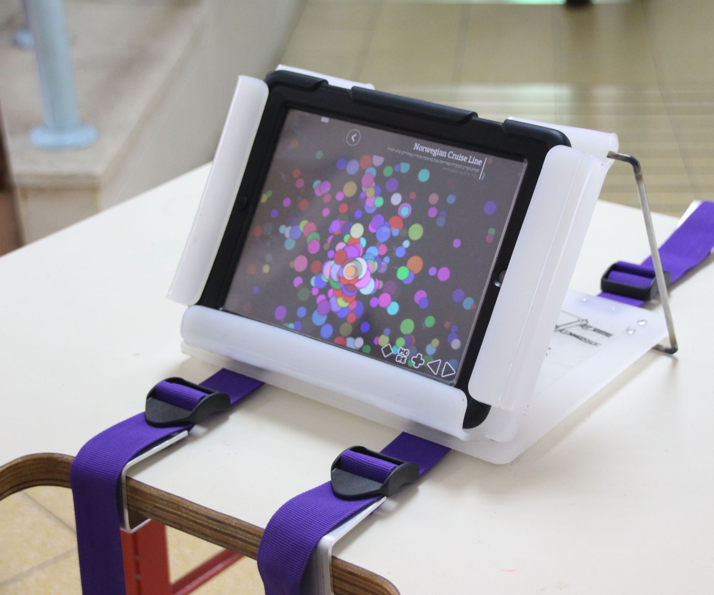 Fixperts- "Fixpad": Fixing the Ipad to the Table