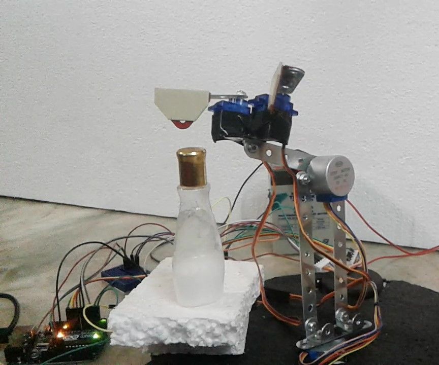   Robotic Servo Arm
