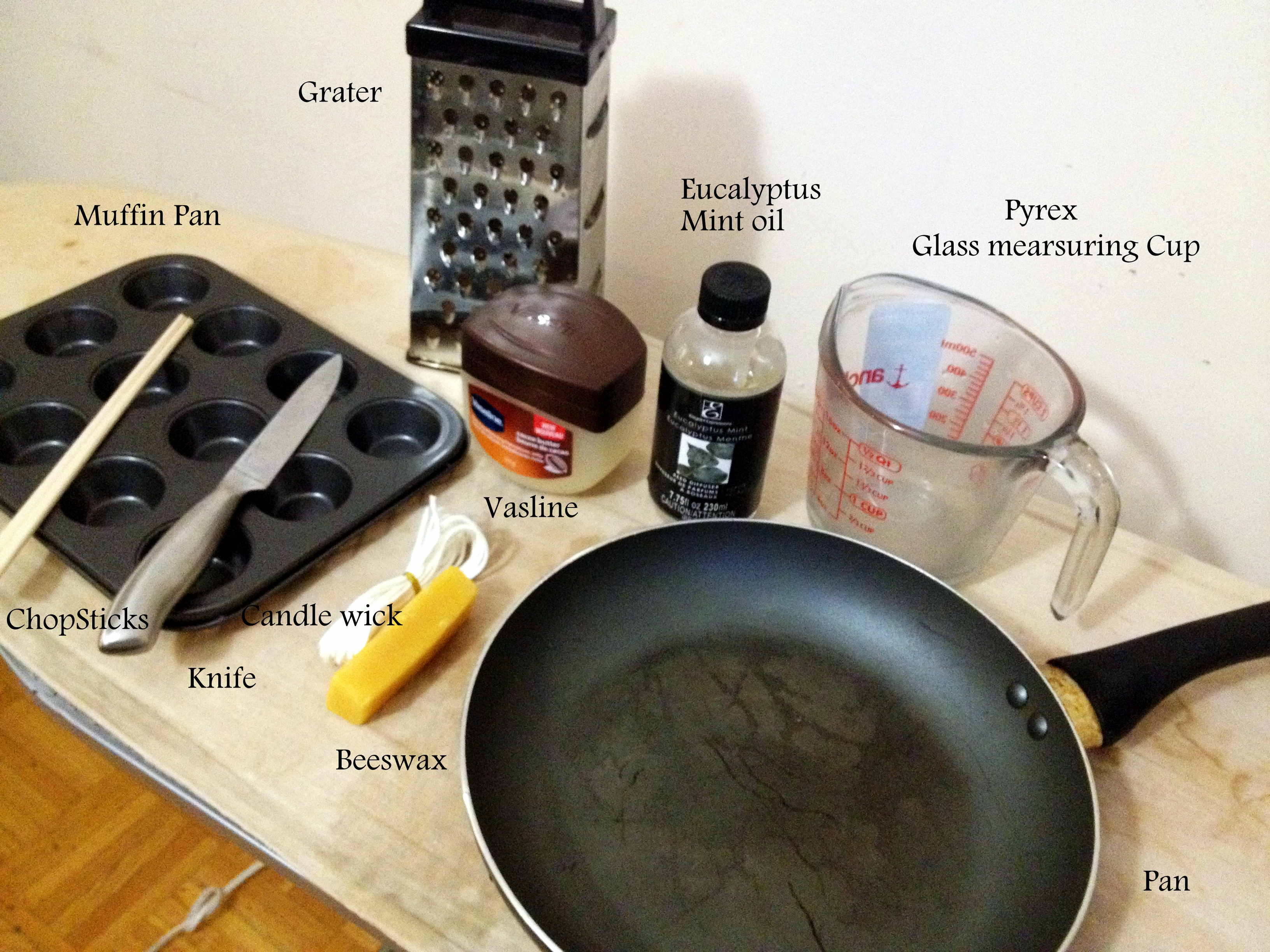 Scented Beeswax Floating Candles (Nature's Air Purifier) 7 Steps