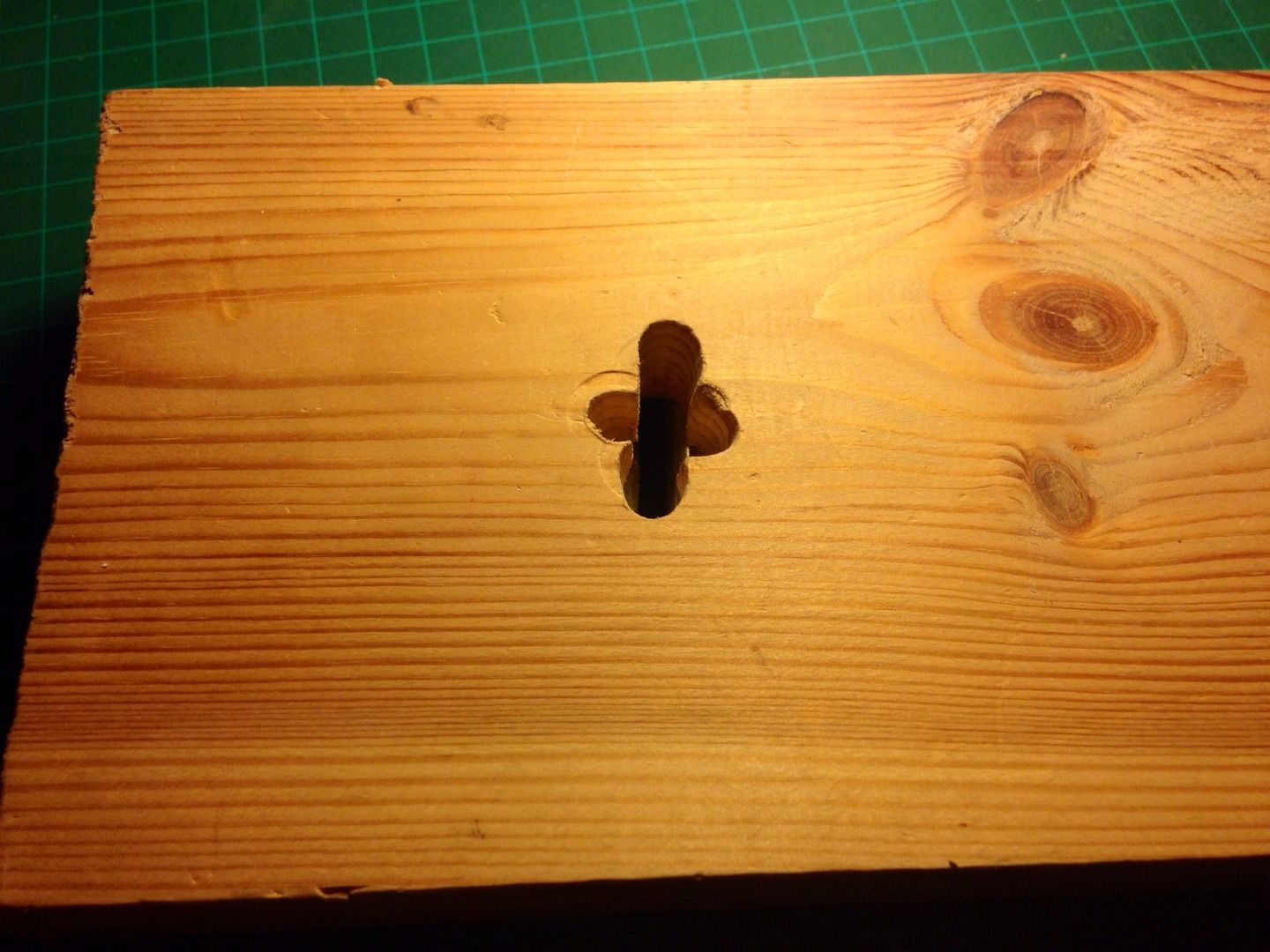 Shelf ReInvented Piggy Bank & Key Hanger. 5 Steps (with Pictures