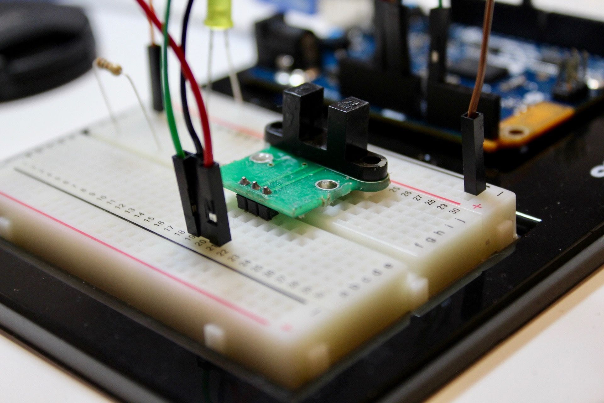Measure Distance Traversed by a Robot With an Encoder : 4 Steps ...