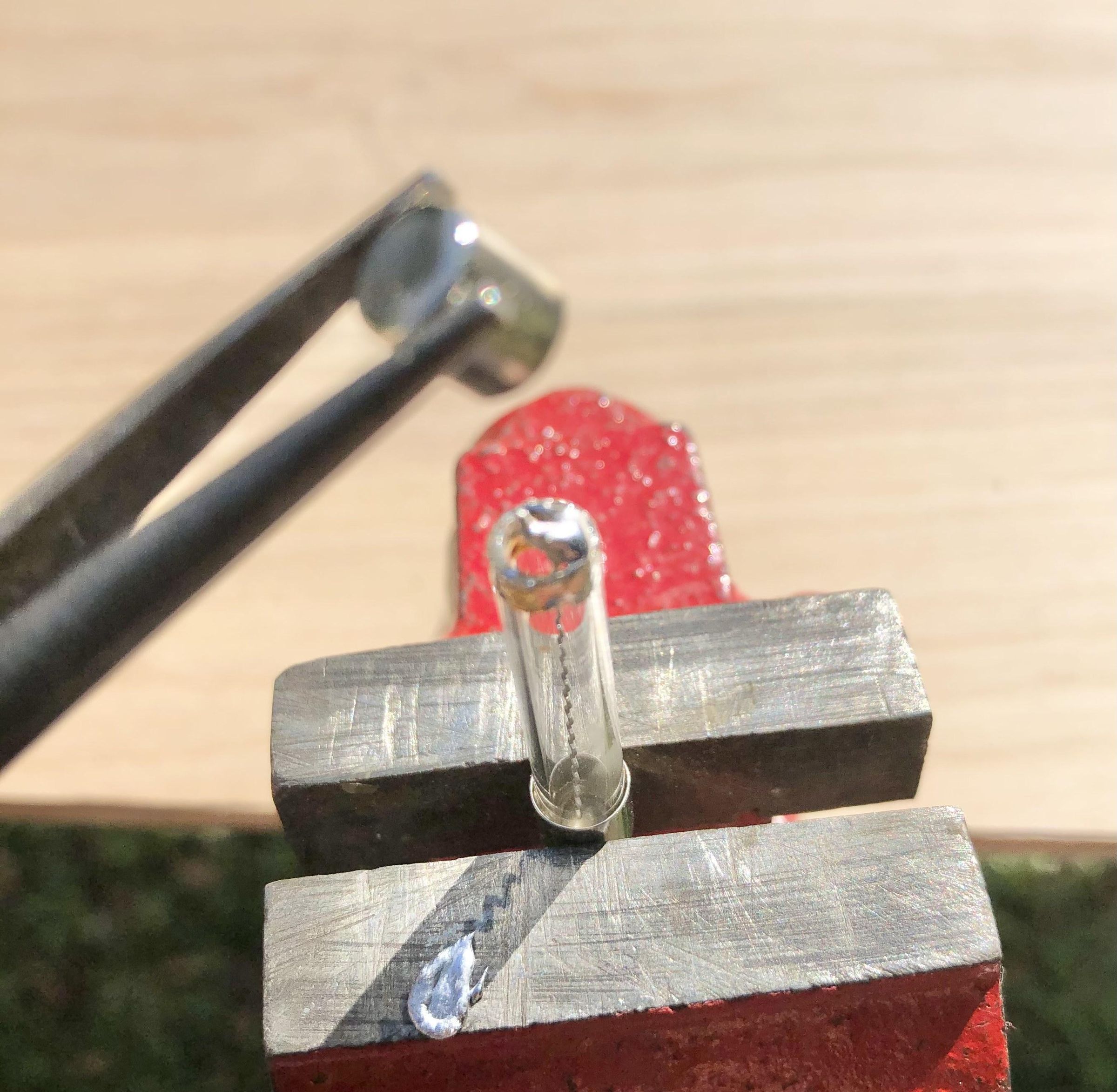 Junkyard Jewelry the Fuse Pendant 8 Steps (with Pictures