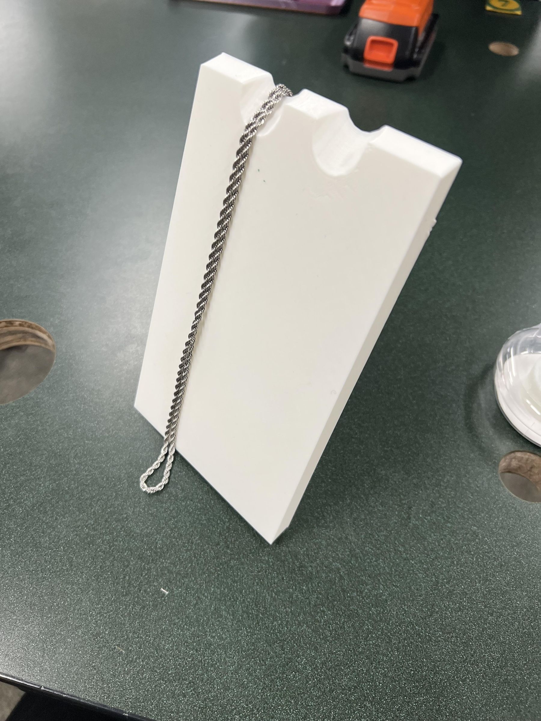 Jewelry Chain Holder 3 Steps Instructables