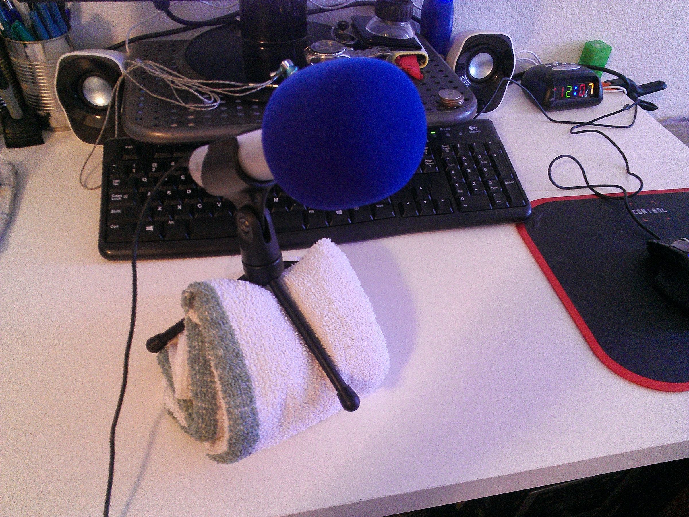 Poor Man's Microphone Shock Mount