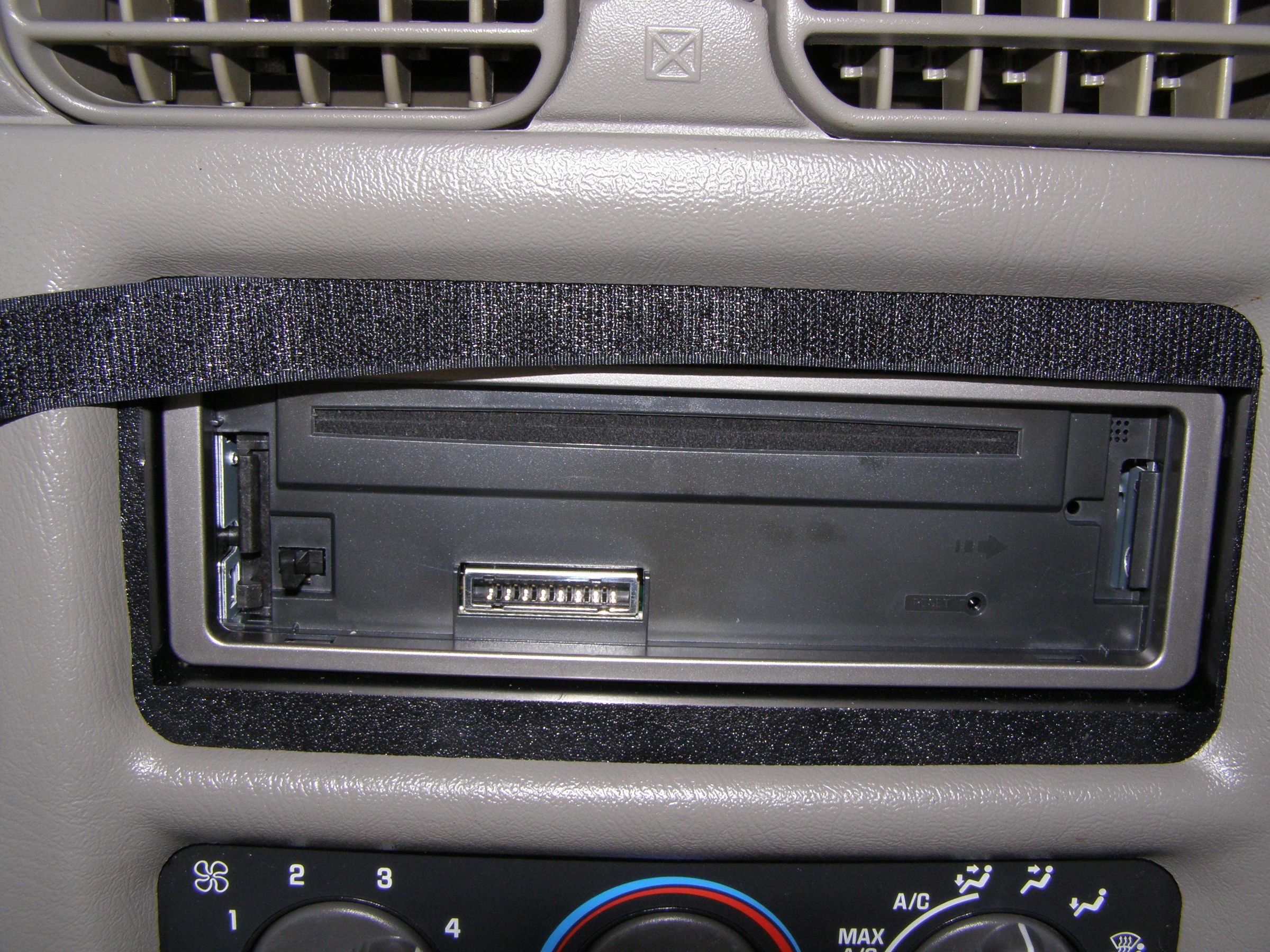 Car Stereo Stock Radio Fake-out : 10 Steps (with Pictures) - Instructables