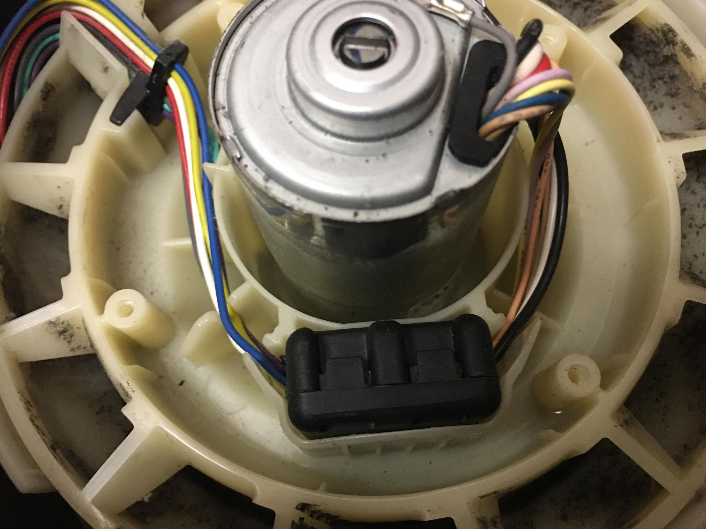 Disassemble and Clean a Dyson Cool Pedestal Fan 10 Steps Instructables